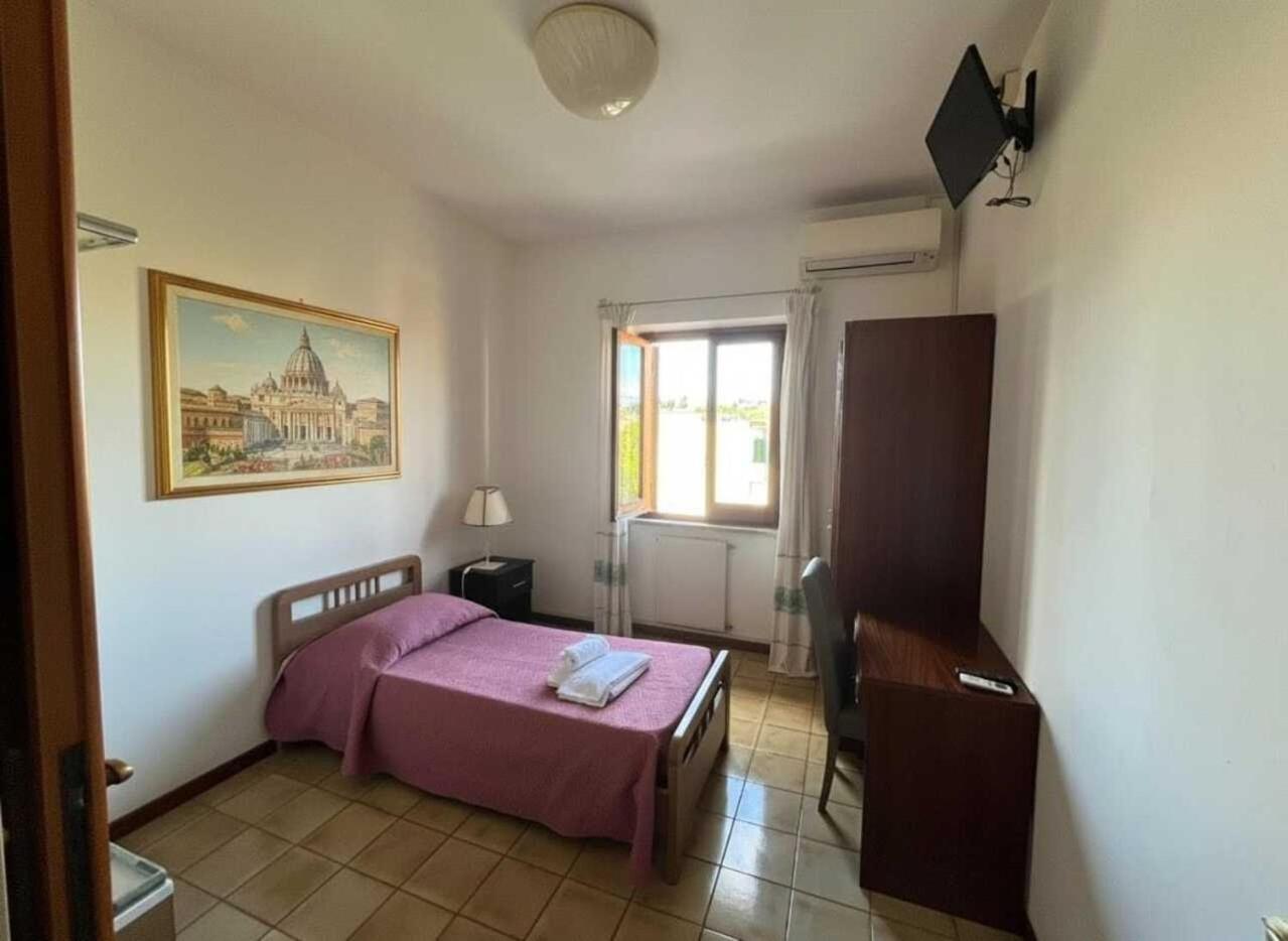 Standard Single Room,1724726586:JPEG