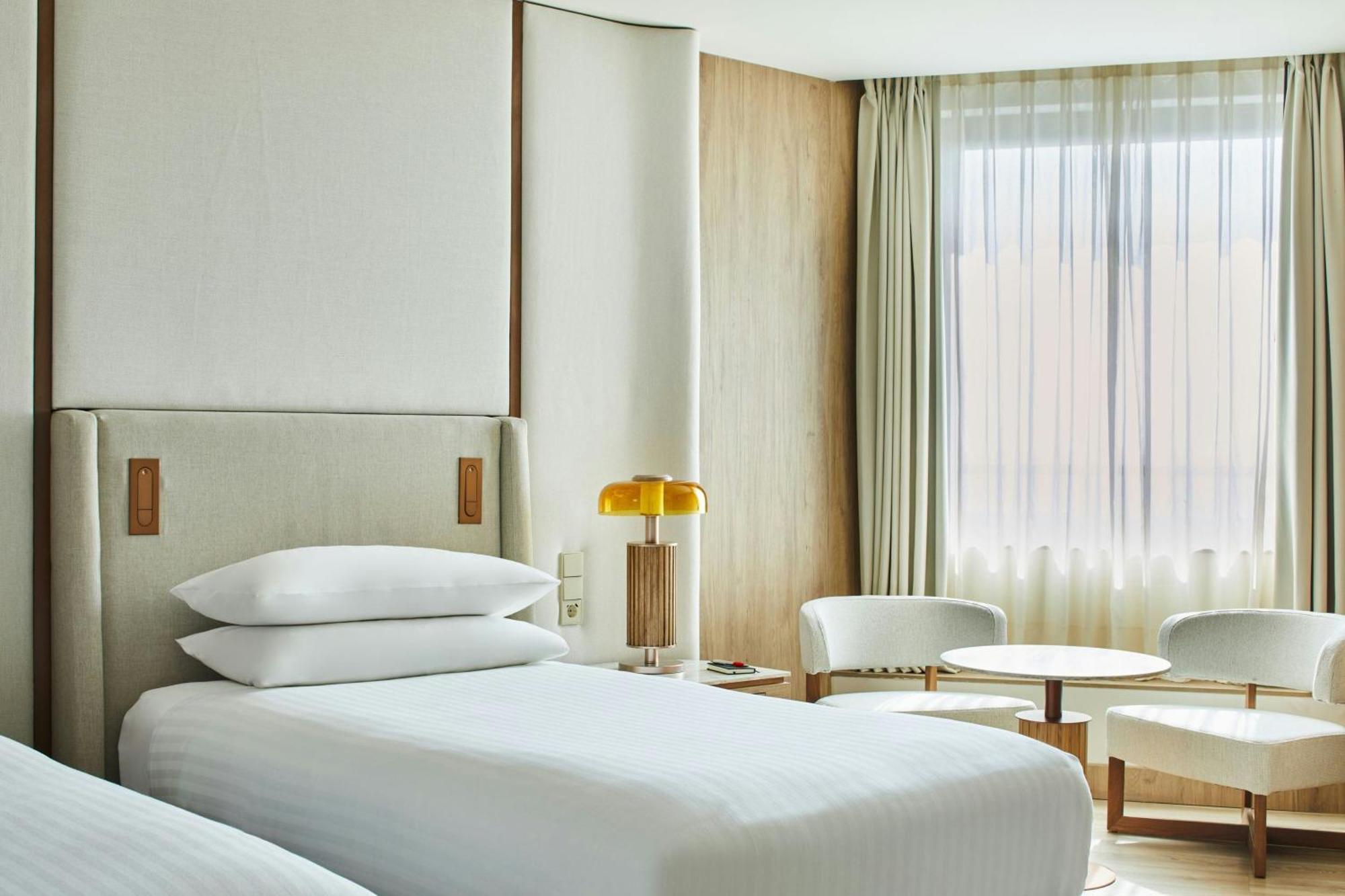 Deluxe Twin Room Two Twin Beds