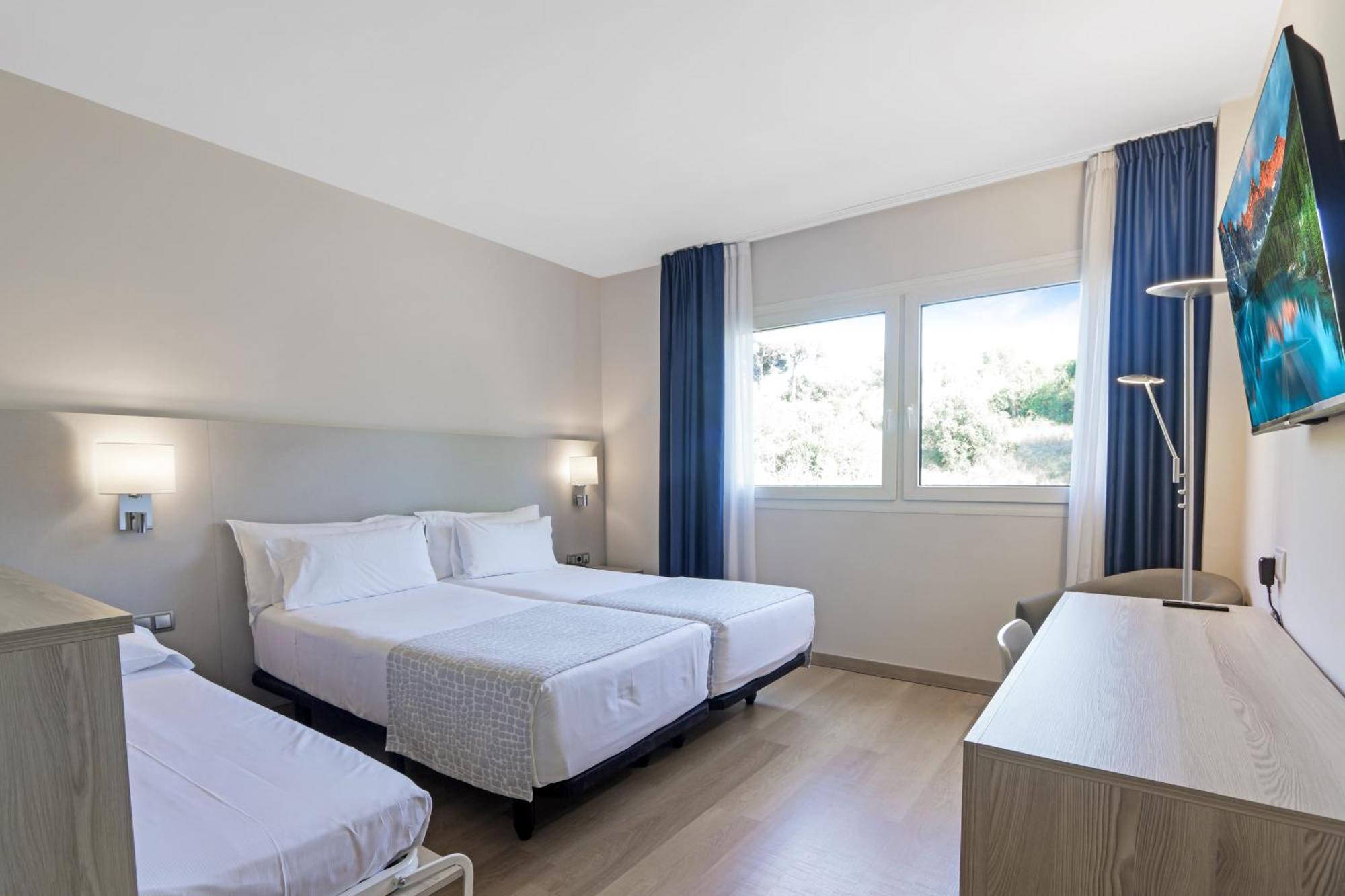 Executive Triple Room,1729990519:JPEG