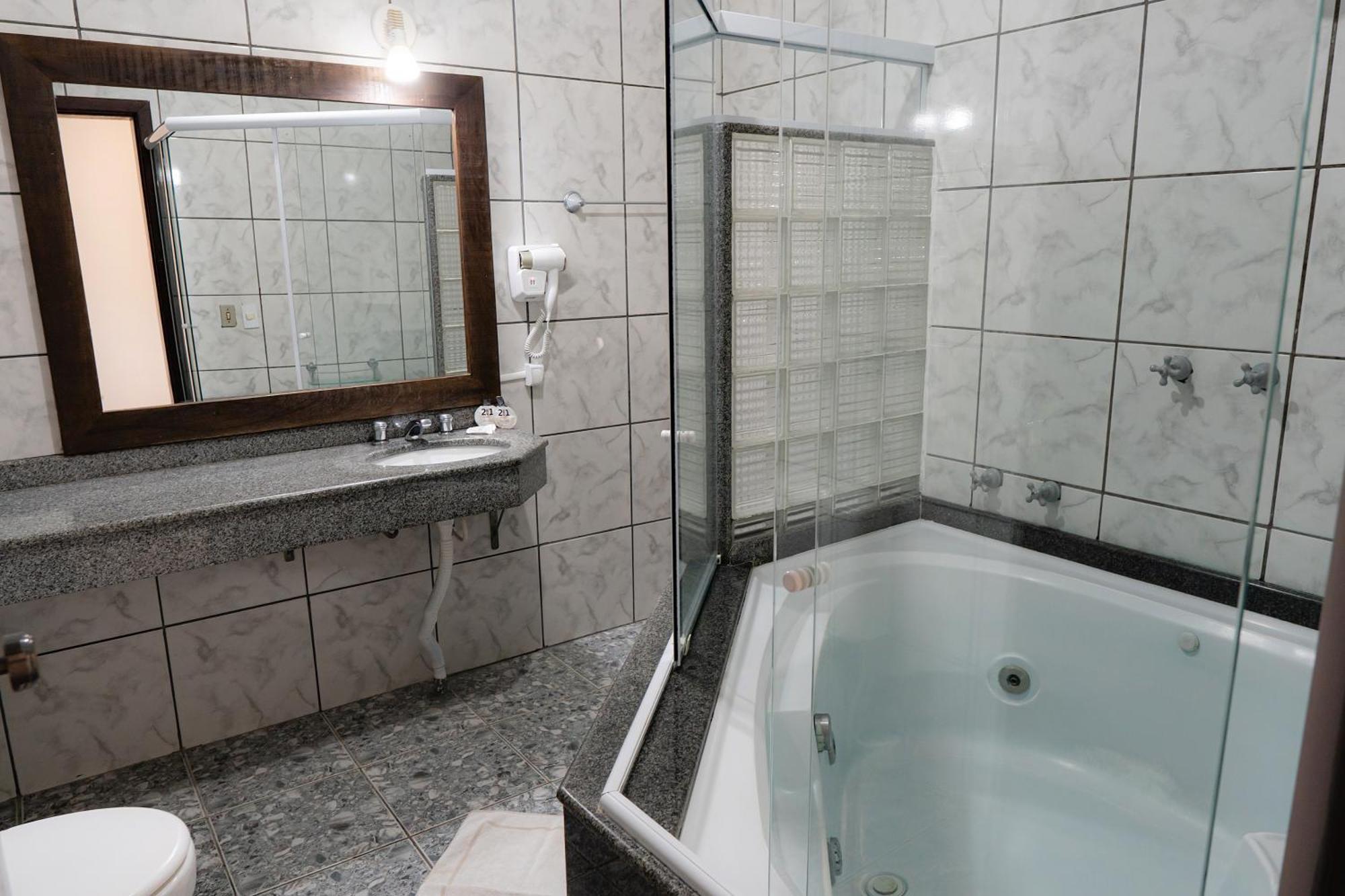Suite Whirlpool