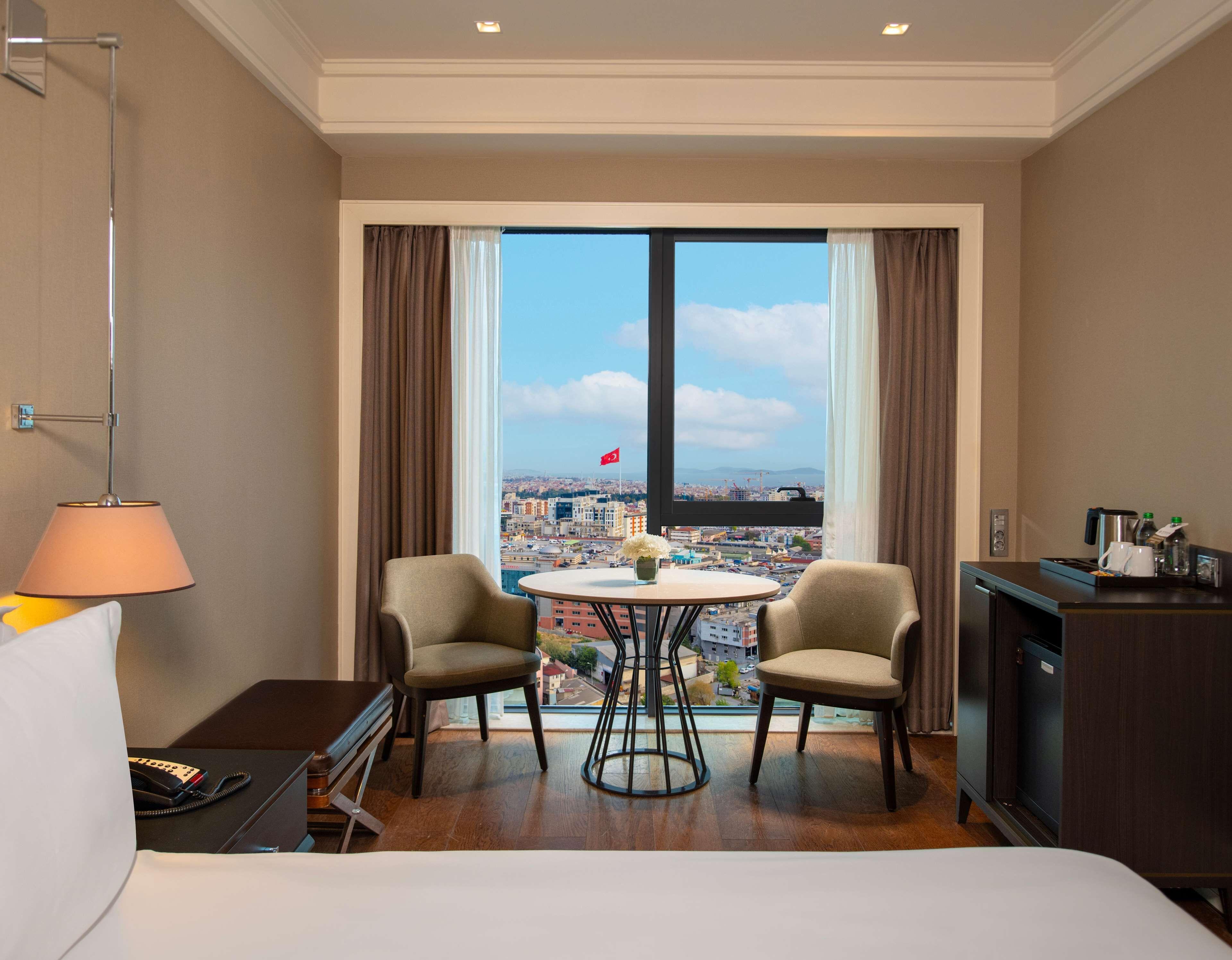 Executive Sea View French