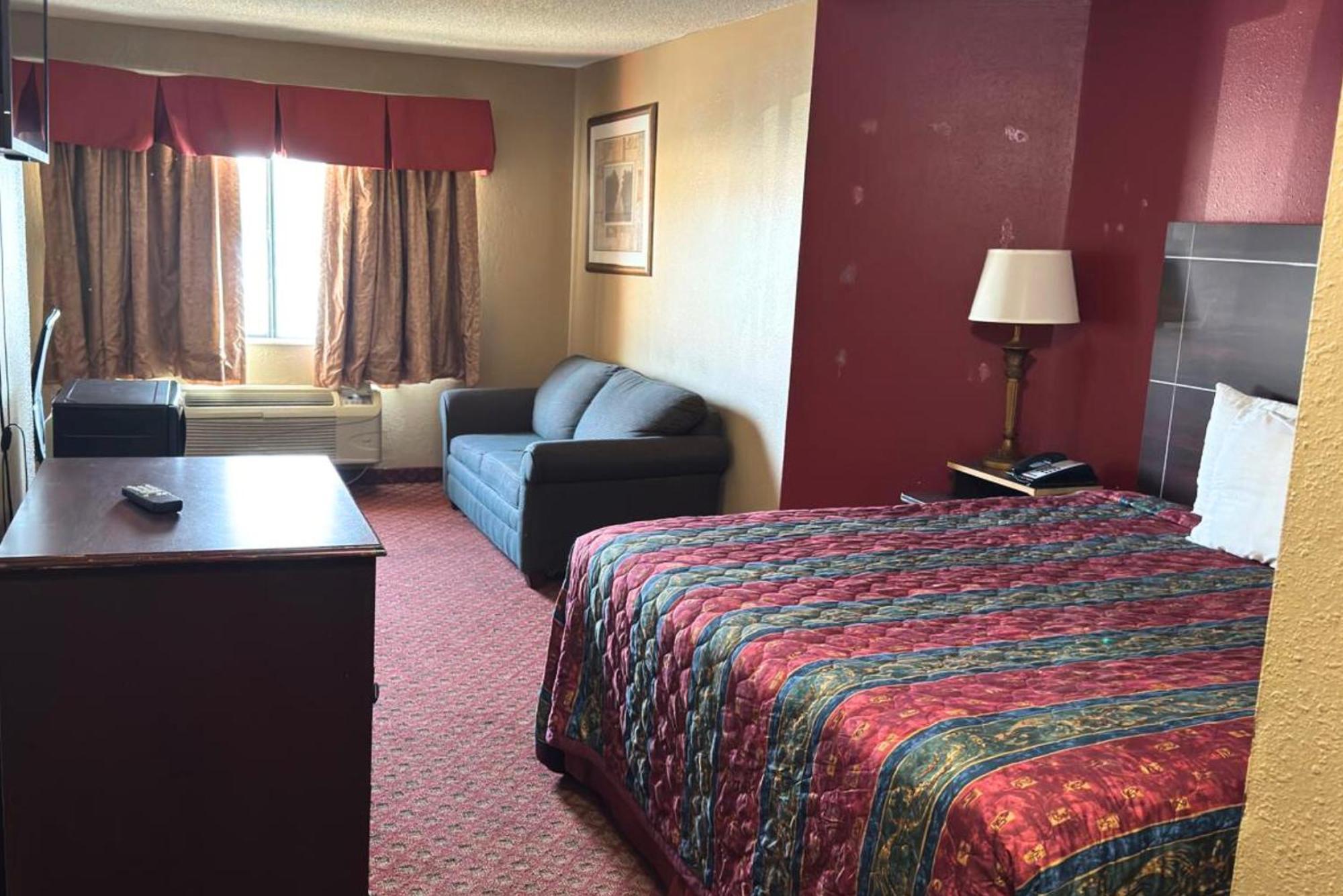 Deluxe King Room