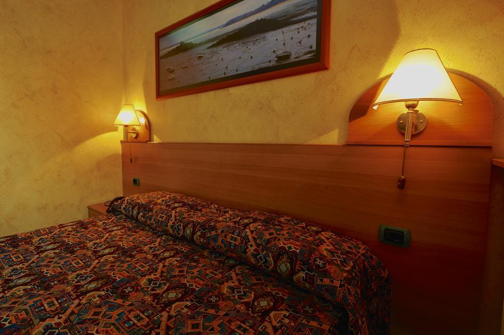 Double Room,225163025:JPEG