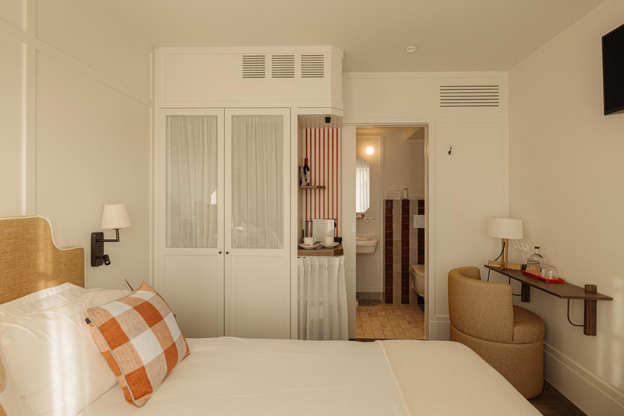 Comfort Room