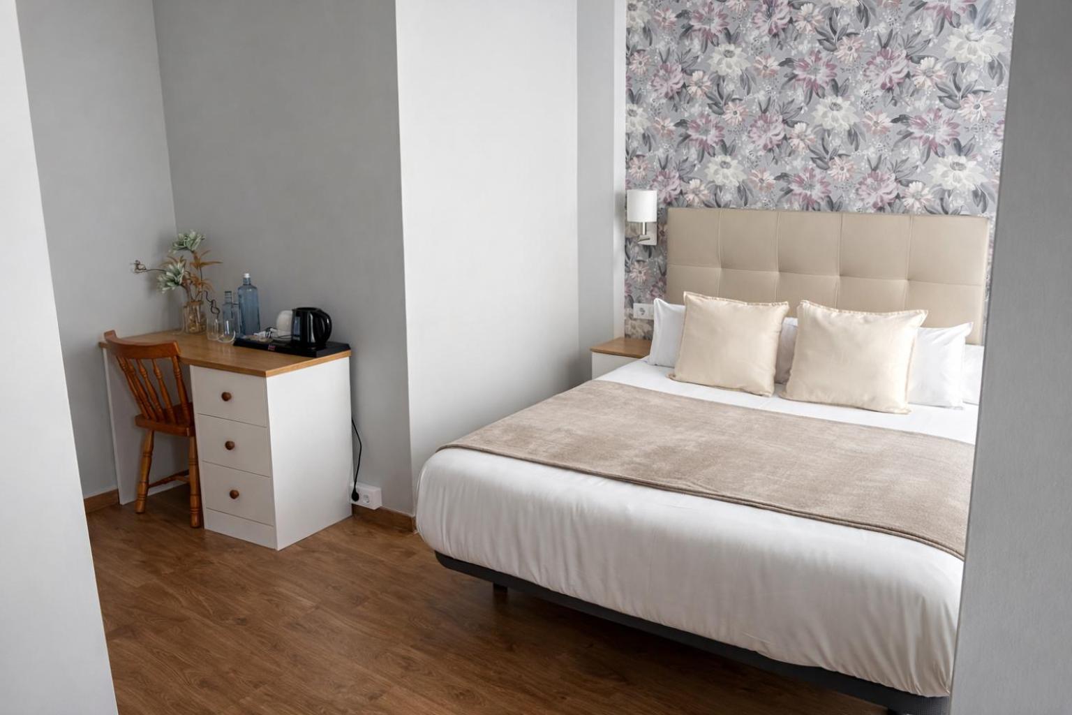 Double Room,1742581199:JPEG