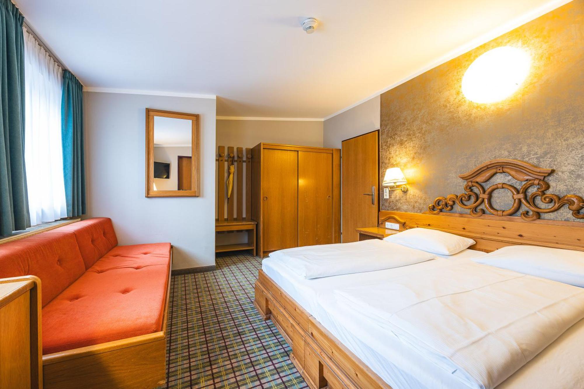 Classic Double Room