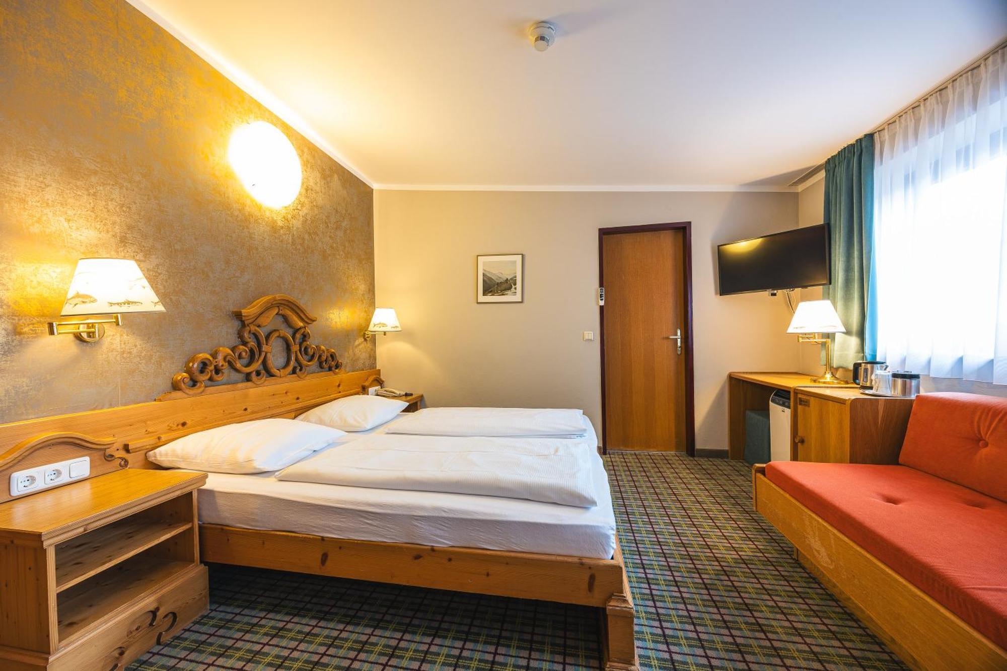 Classic Double Room