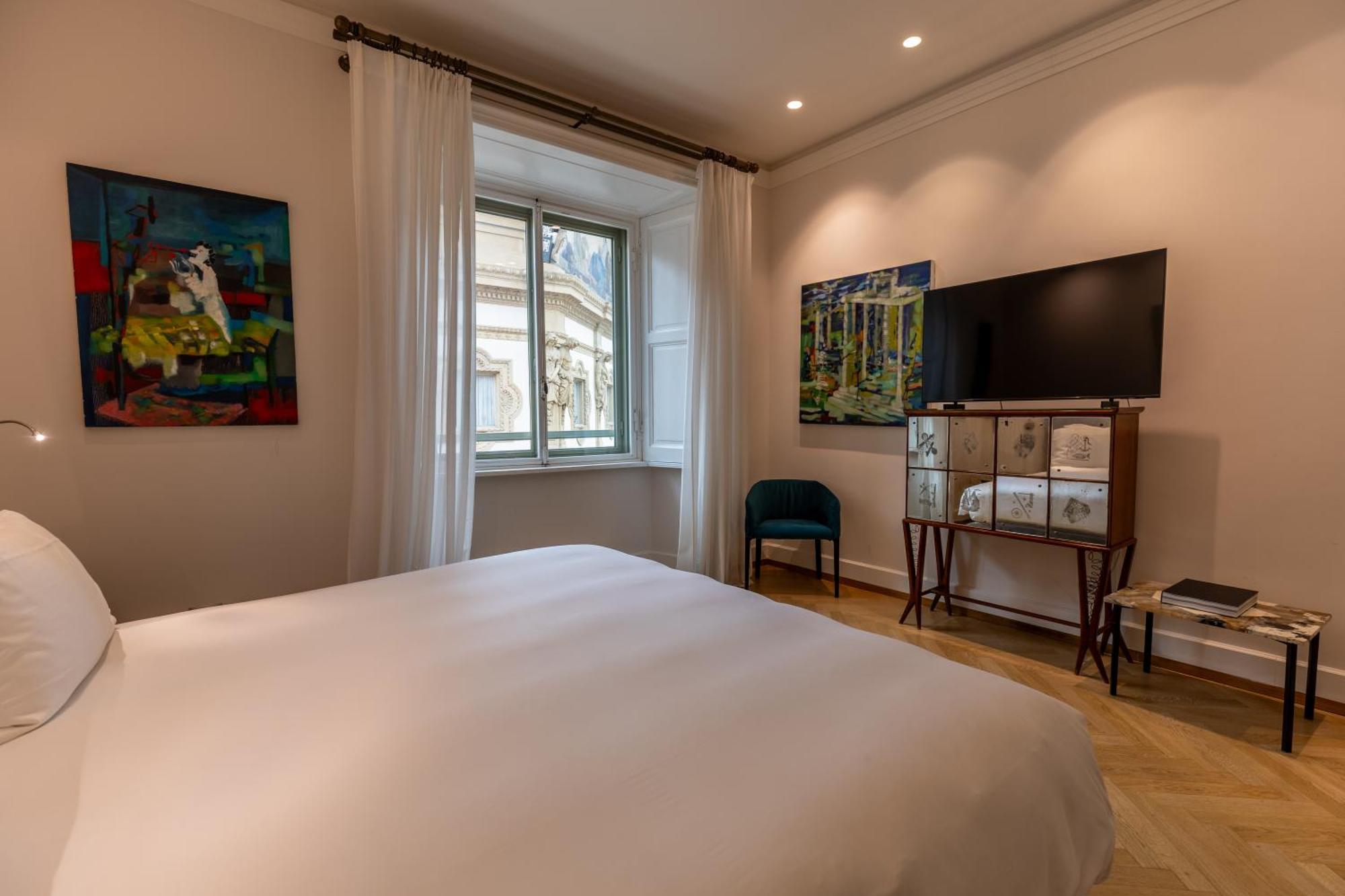 Deluxe Room Gallery View