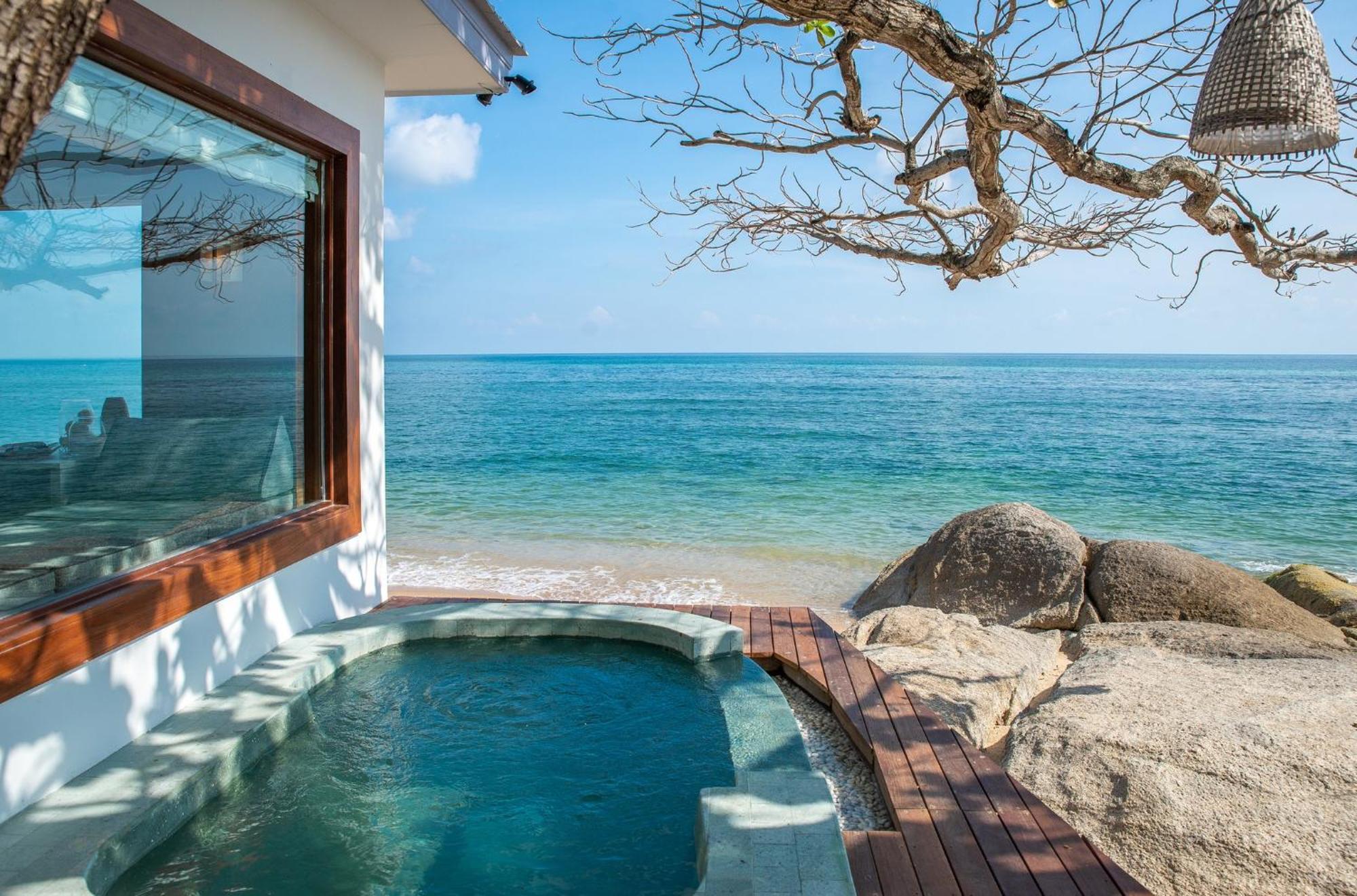 Exclusive Beachfront with Plunge Pool