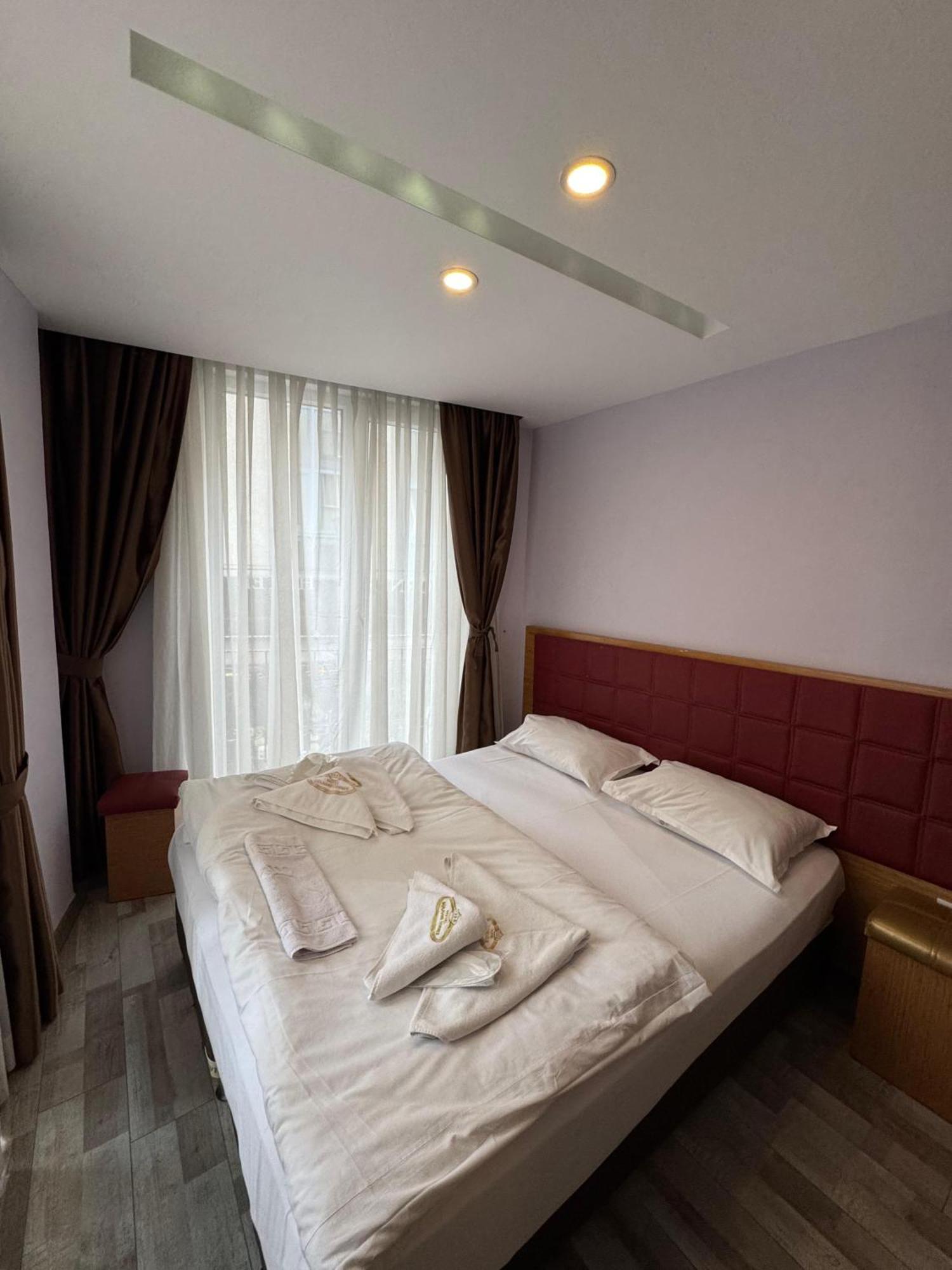 Deluxe Family Suite