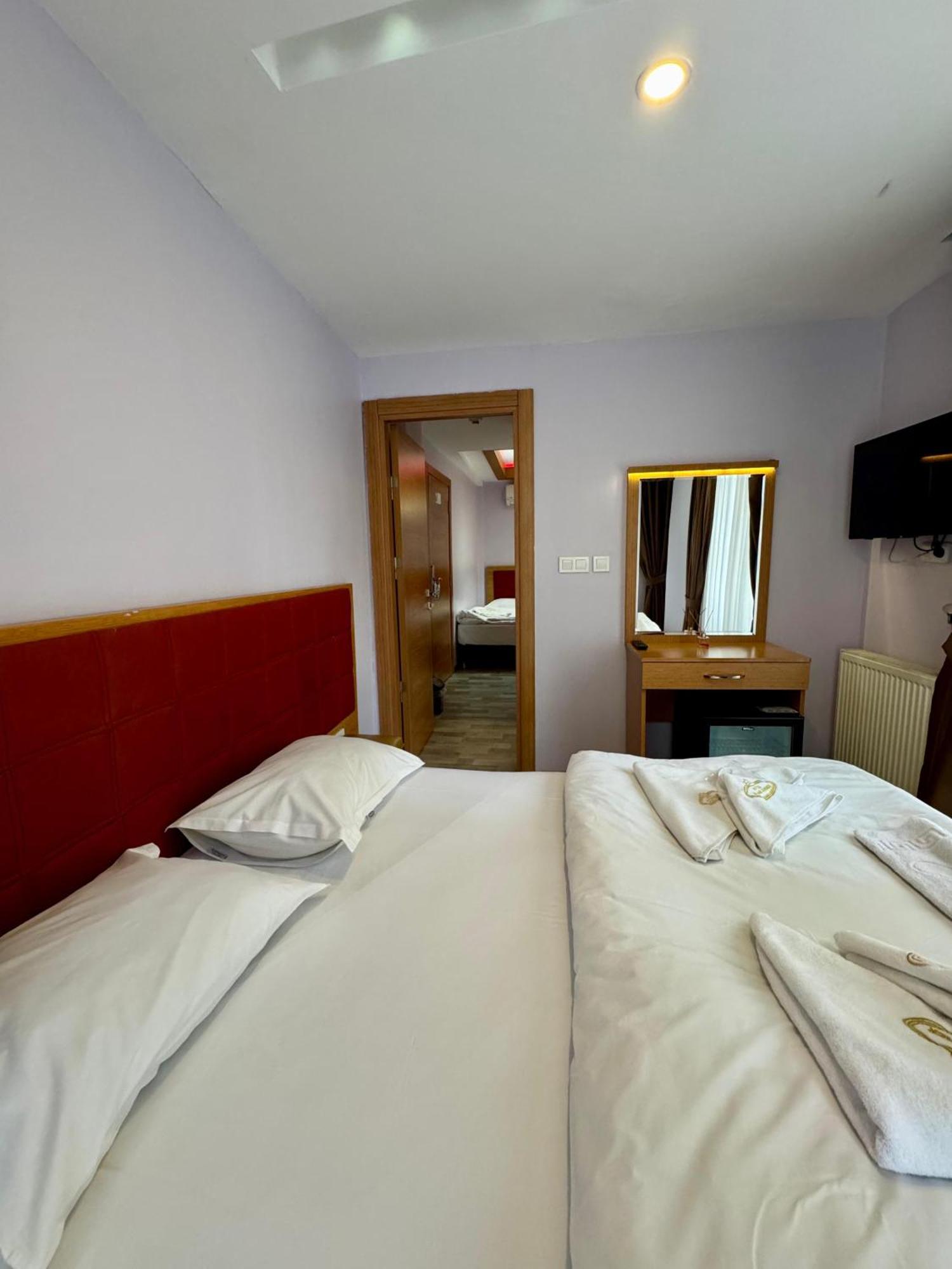 Deluxe Family Suite