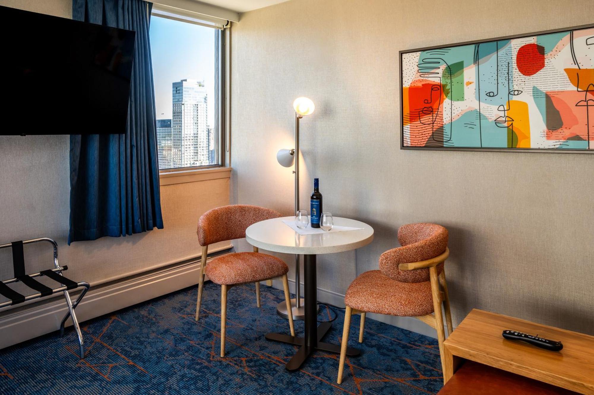 Superior Two Queen Room Balcony