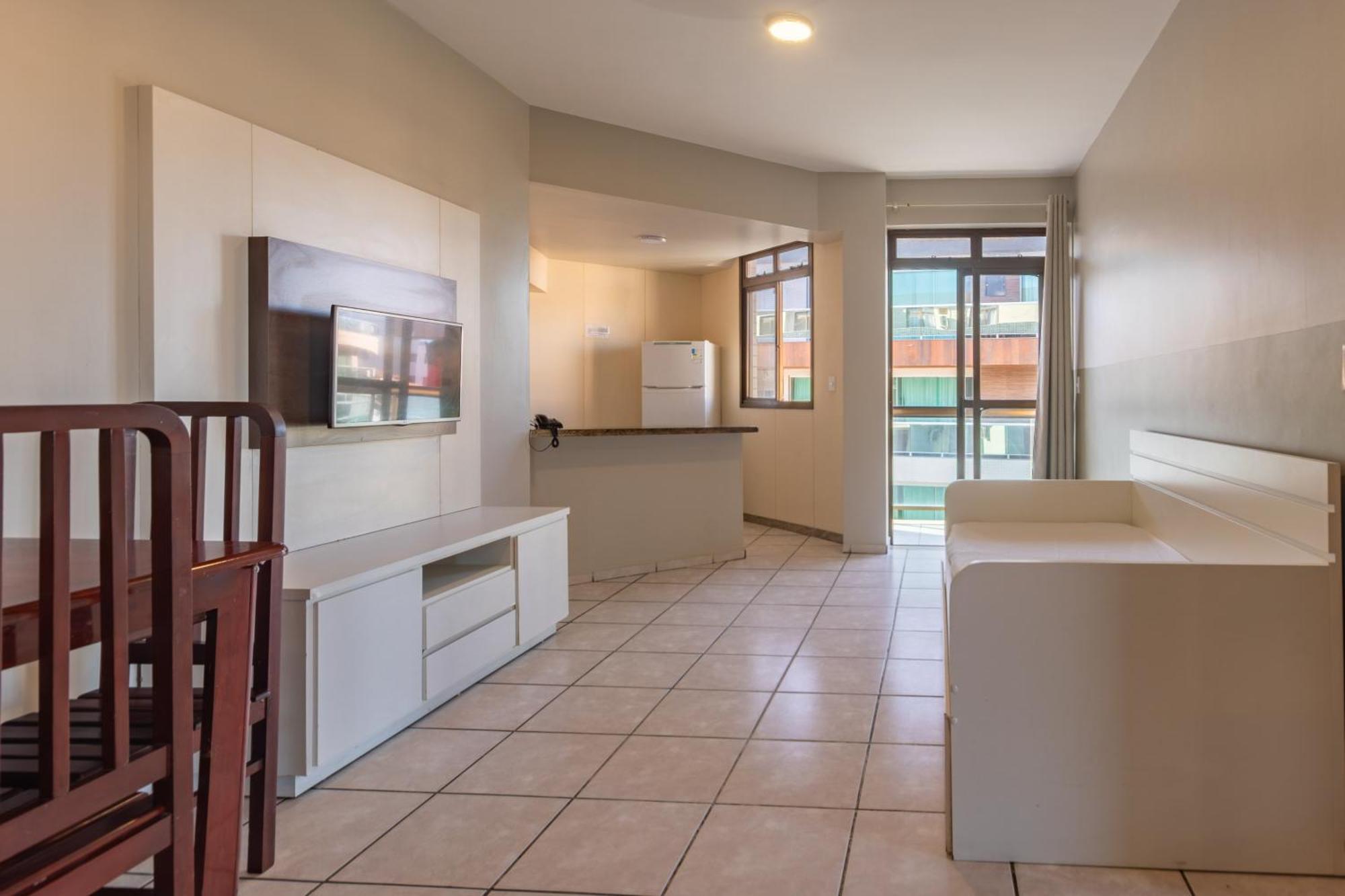 One-Bedroom Apartment Pool View