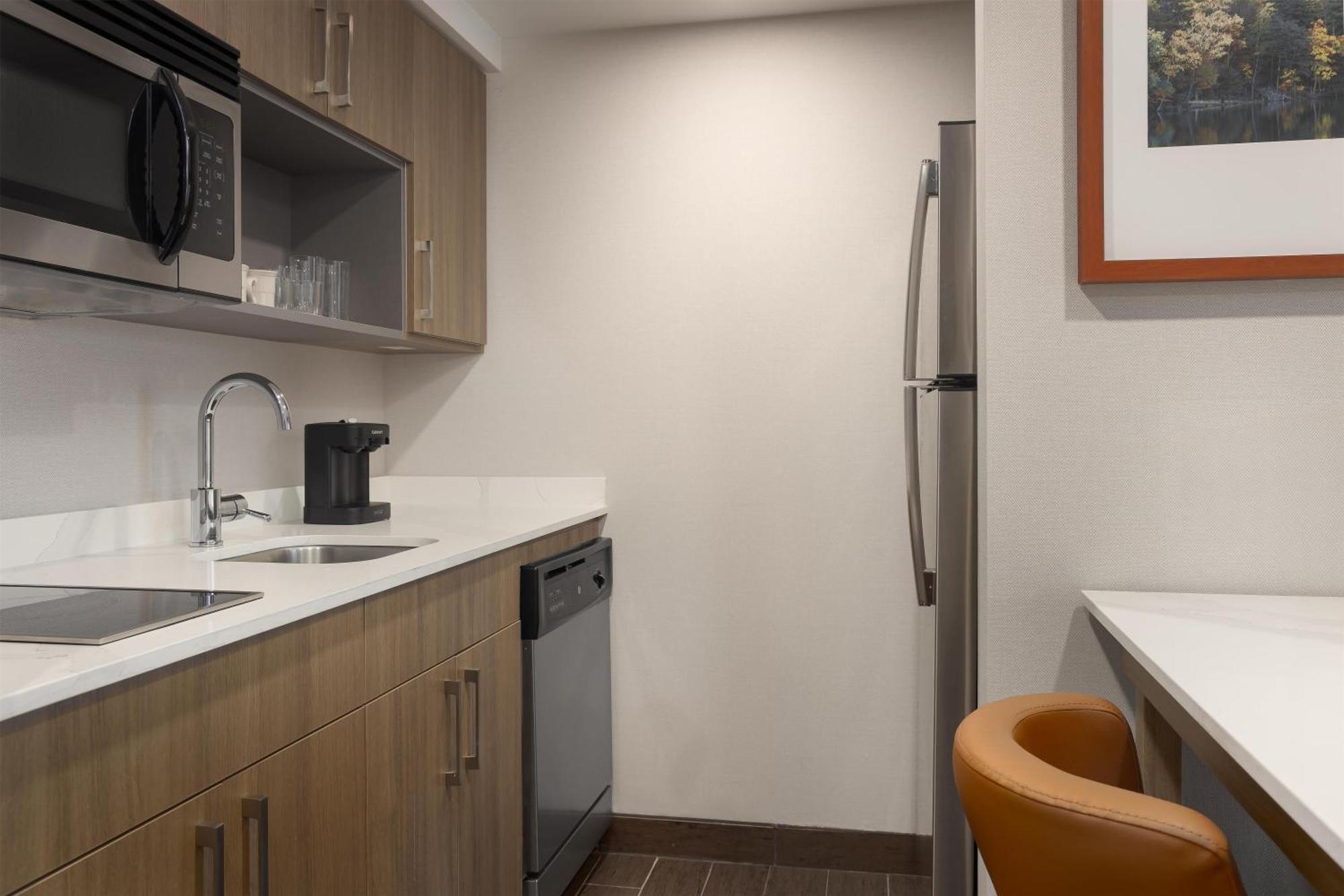 One-Bedroom King Suite Non-Smoking