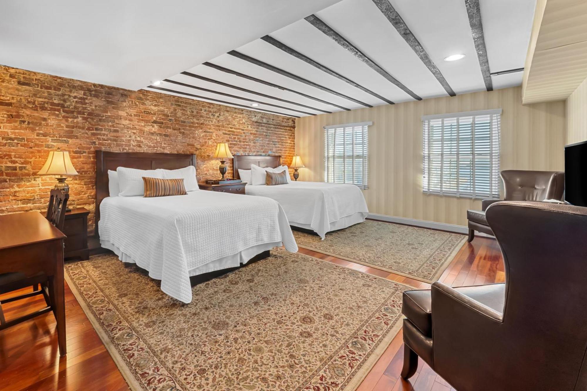 Deluxe Double Room,1742866556:JPEG