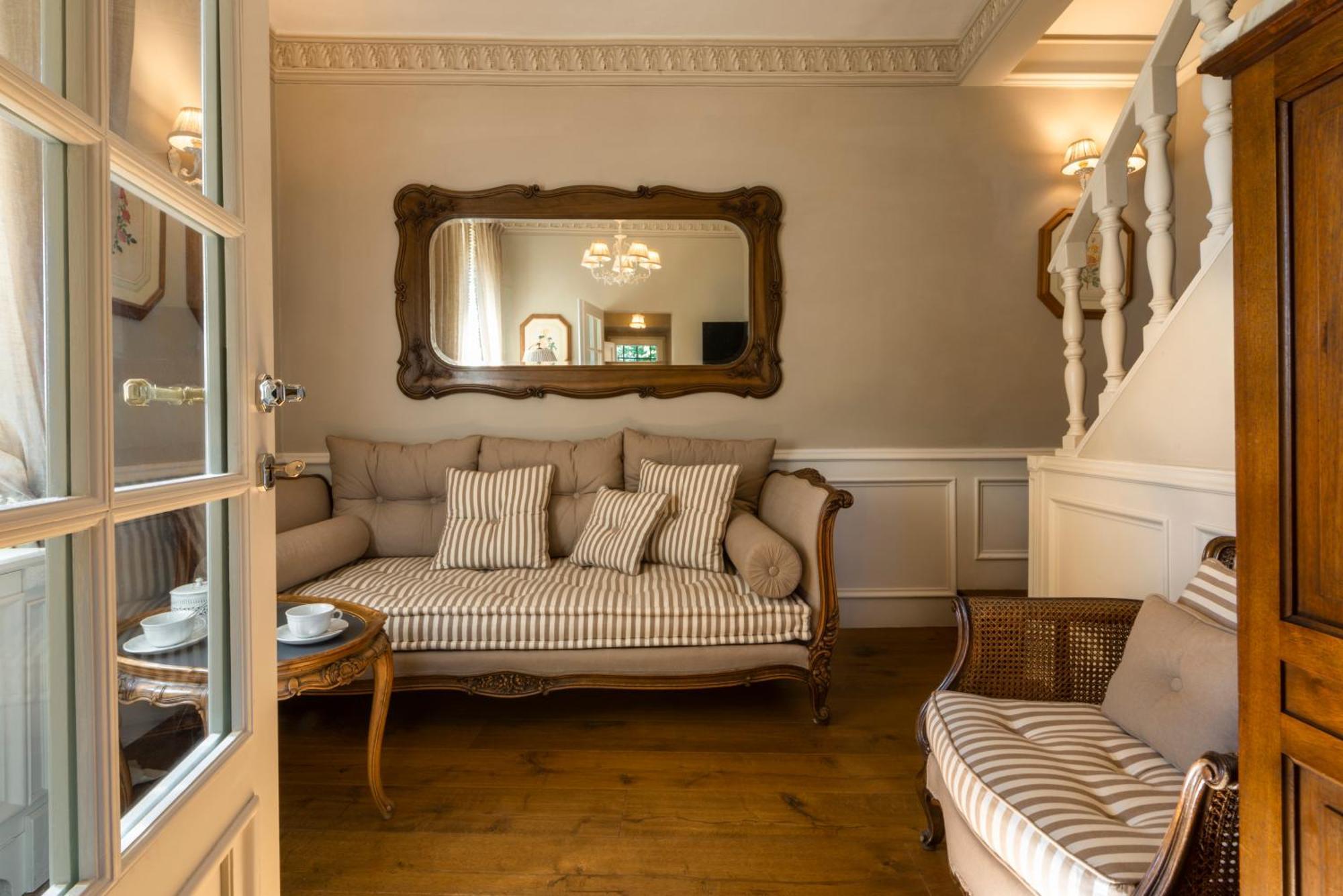 Double Room Split Level
