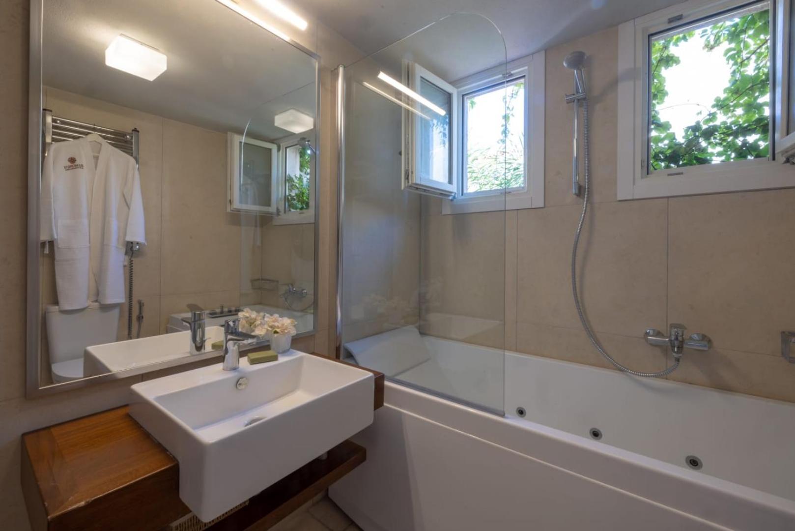 One-Bedroom House Annex