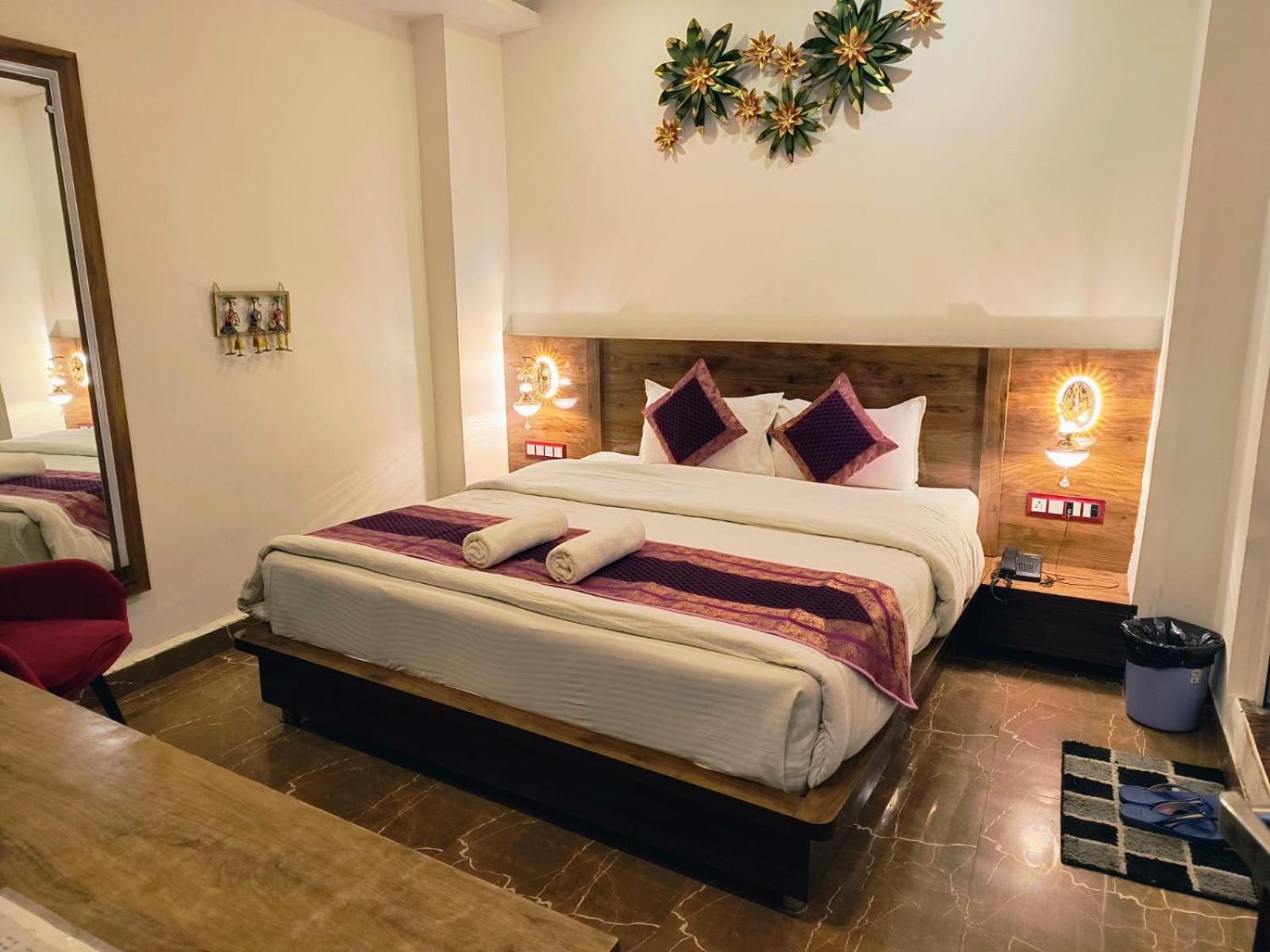 Double Room with Private Bathroom,1747266235:JPEG