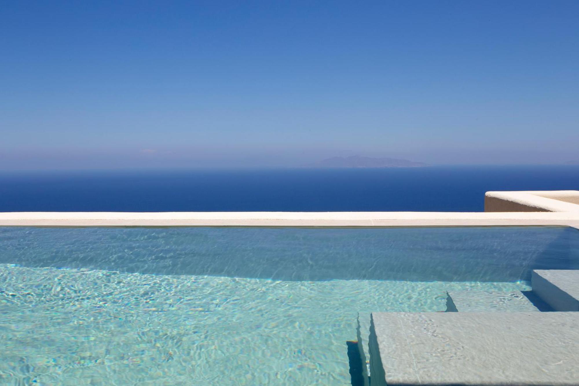 Junior Suite Heated Plunge Pool Sea View