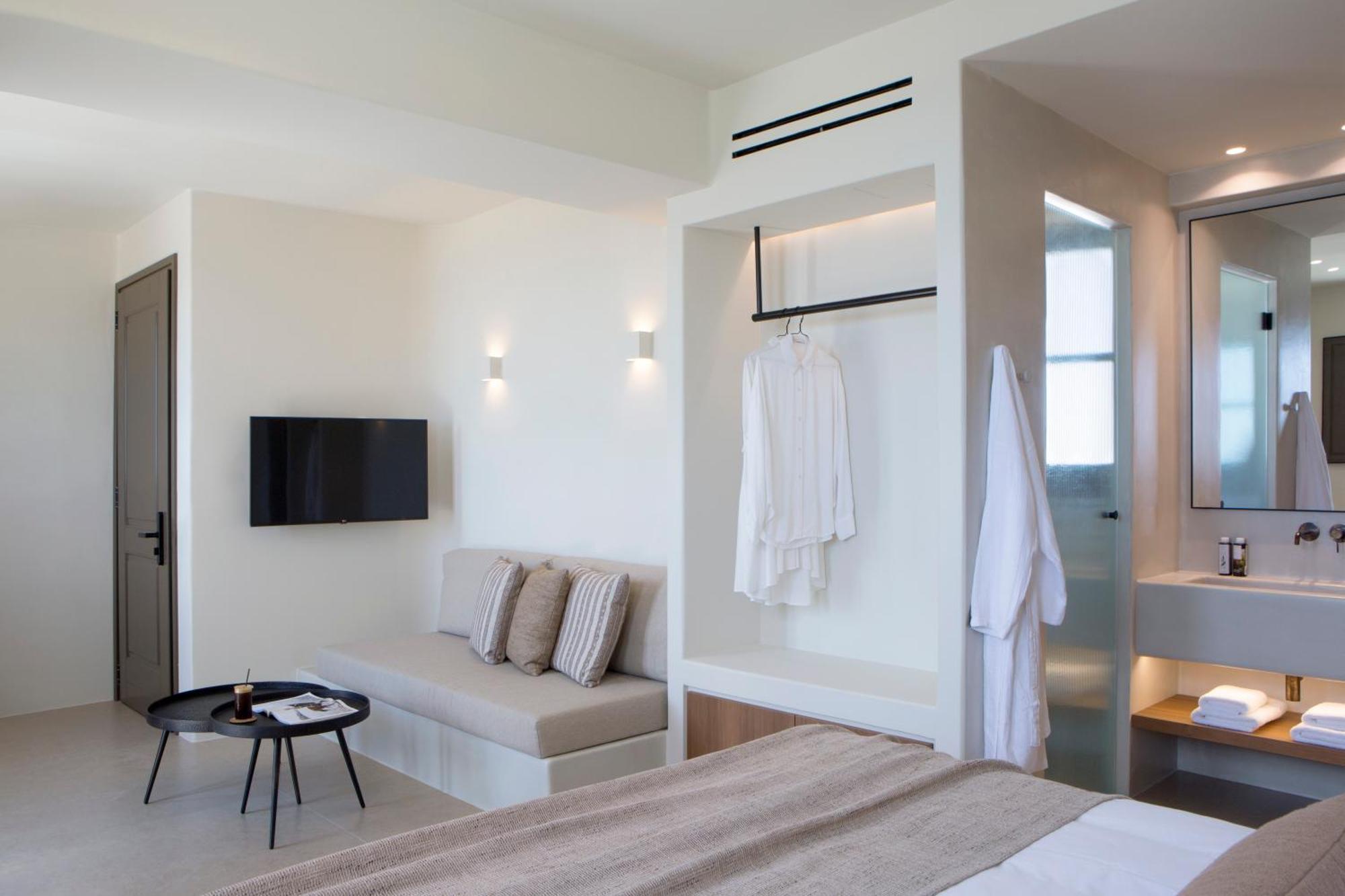 Junior Suite Heated Plunge Pool Sea View