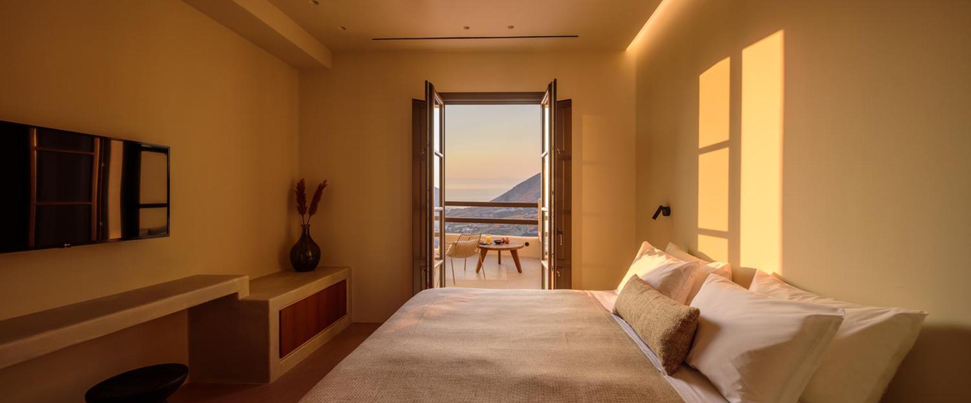 Executive 2 Bedroom Villa Heated Pool Sea View