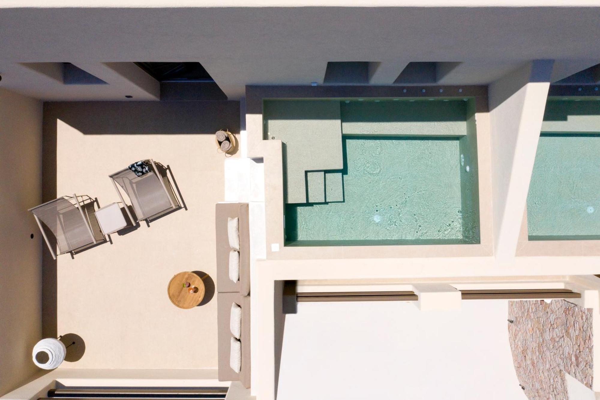 Junior Suite Heated Plunge Pool Sea View