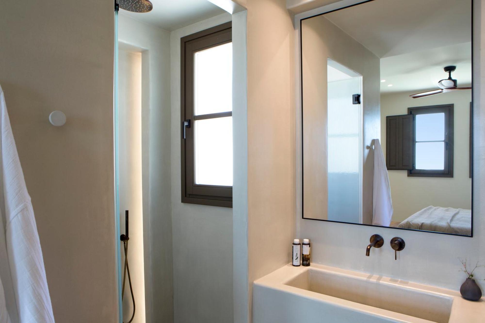 Junior Suite Heated Plunge Pool Sea View