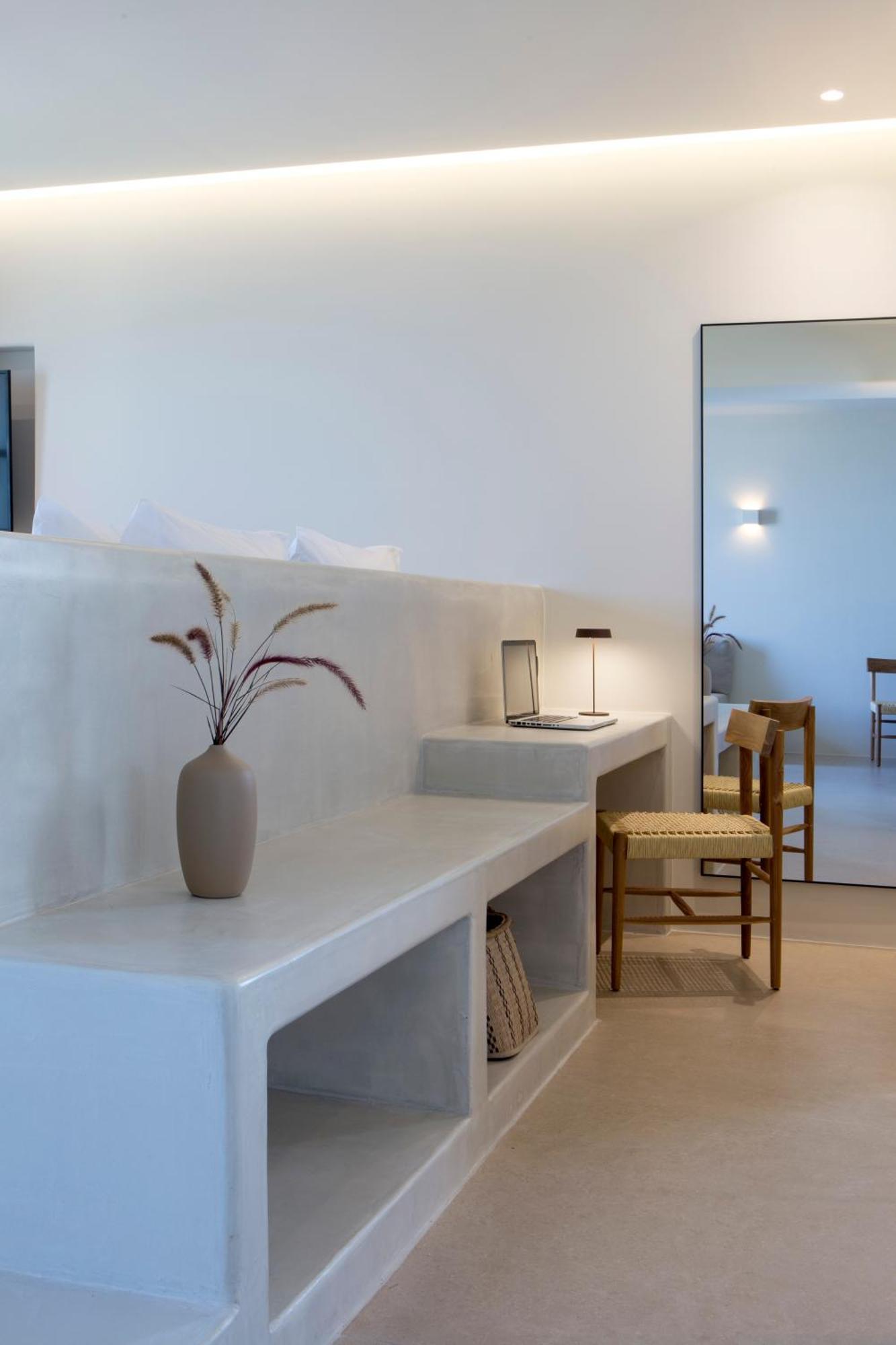 Superior Suite Heated Plunge Pool Sea View