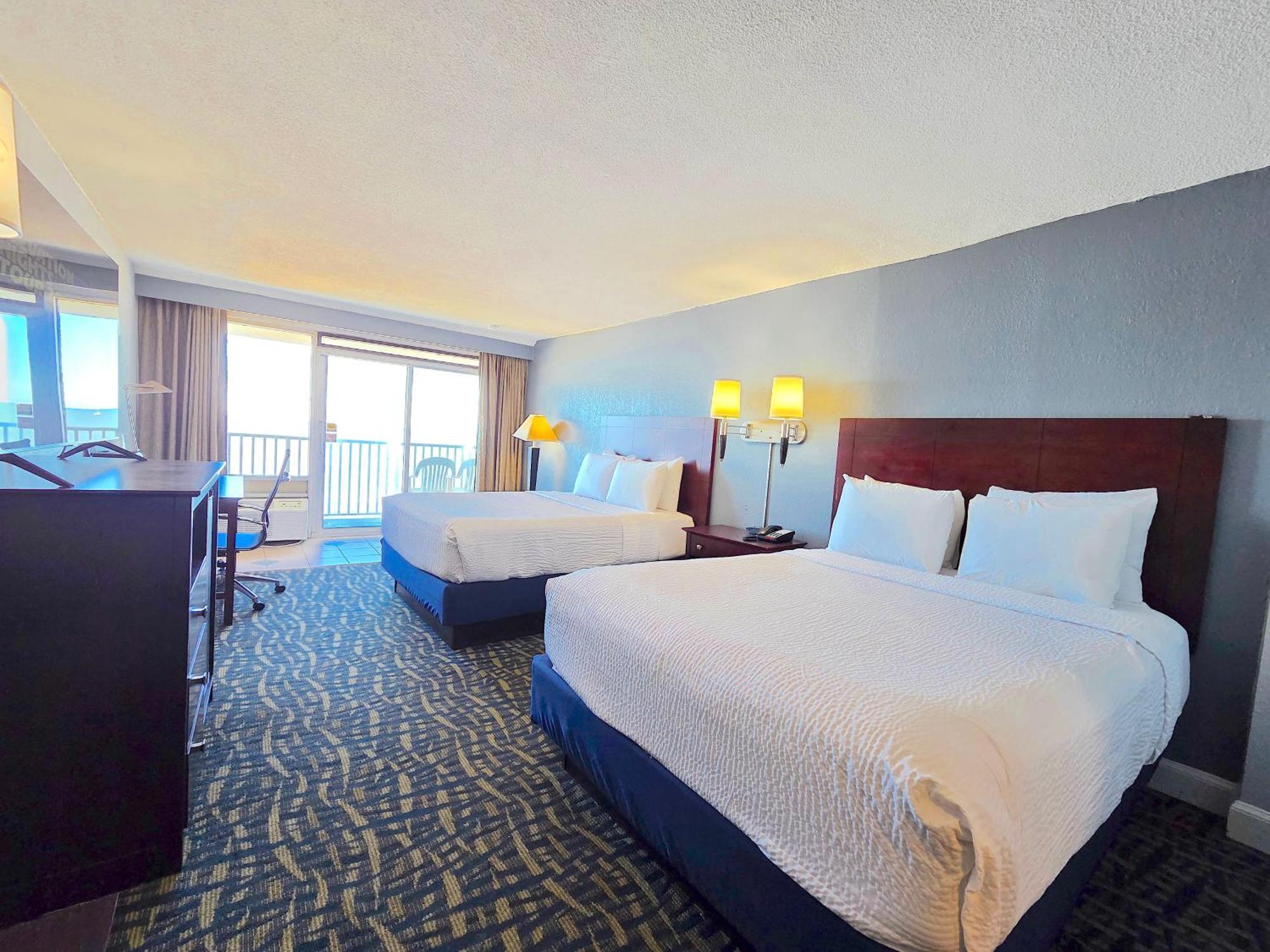 Queen Room,1756456880:JPEG