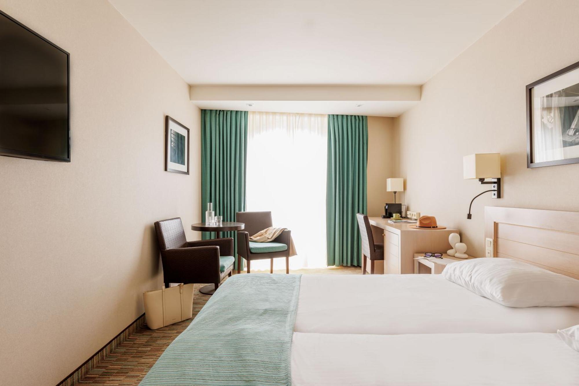 Comfort Room,1758265334:JPEG