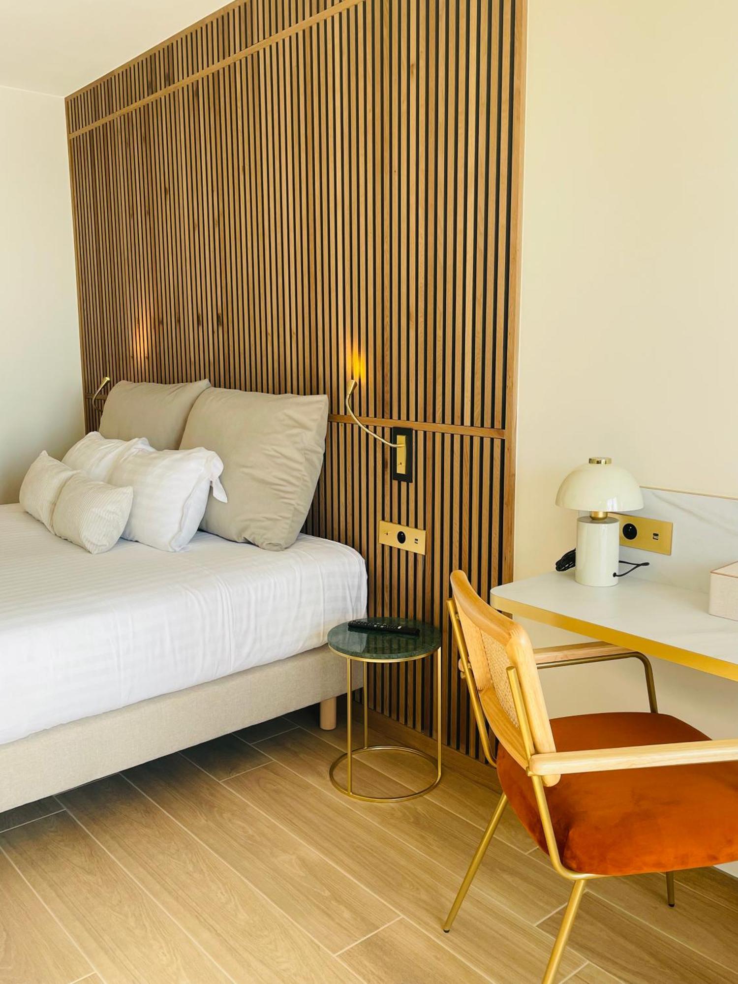 Superior Double Room Sea View Ground Floor