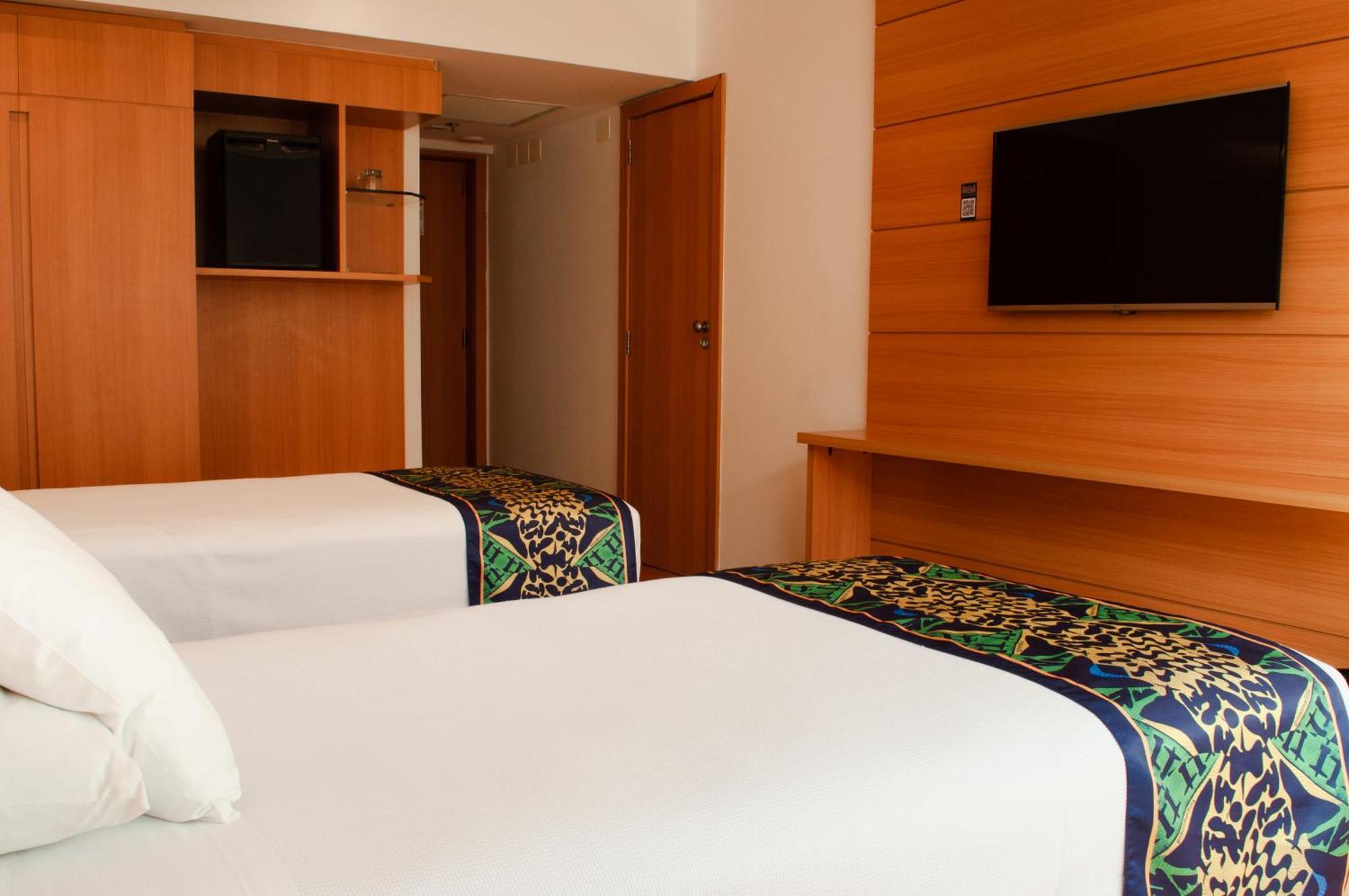 Superior Twin Room Side Sea View