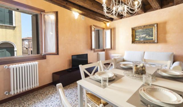 Appartamento con 2 Camere da Letto
