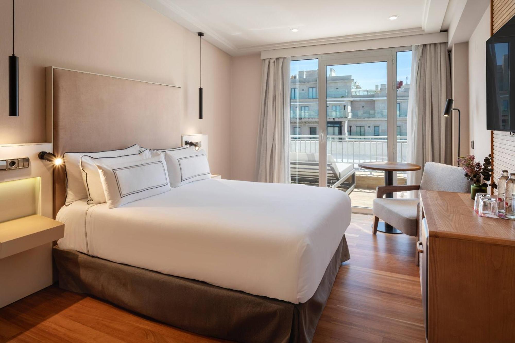 Family Room,1758523769:JPEG