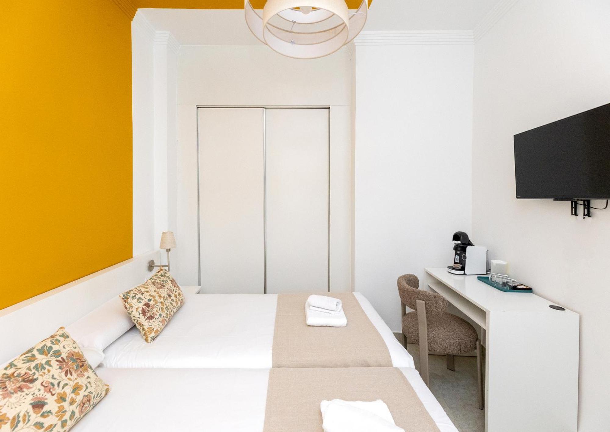 Double Room Interior,1758543601:JPEG