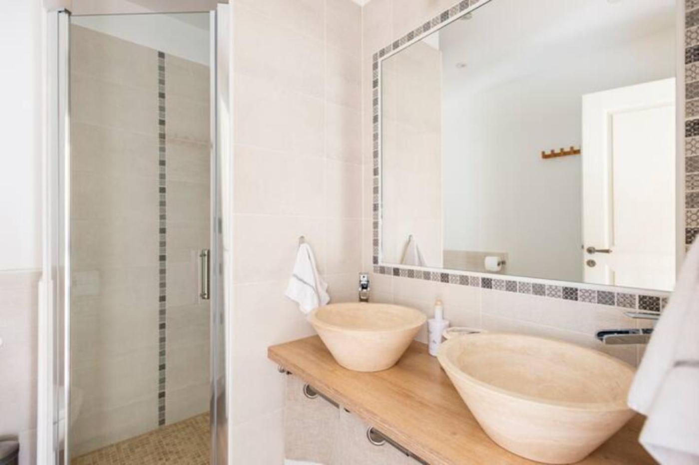 Family Suite Private Bathroom