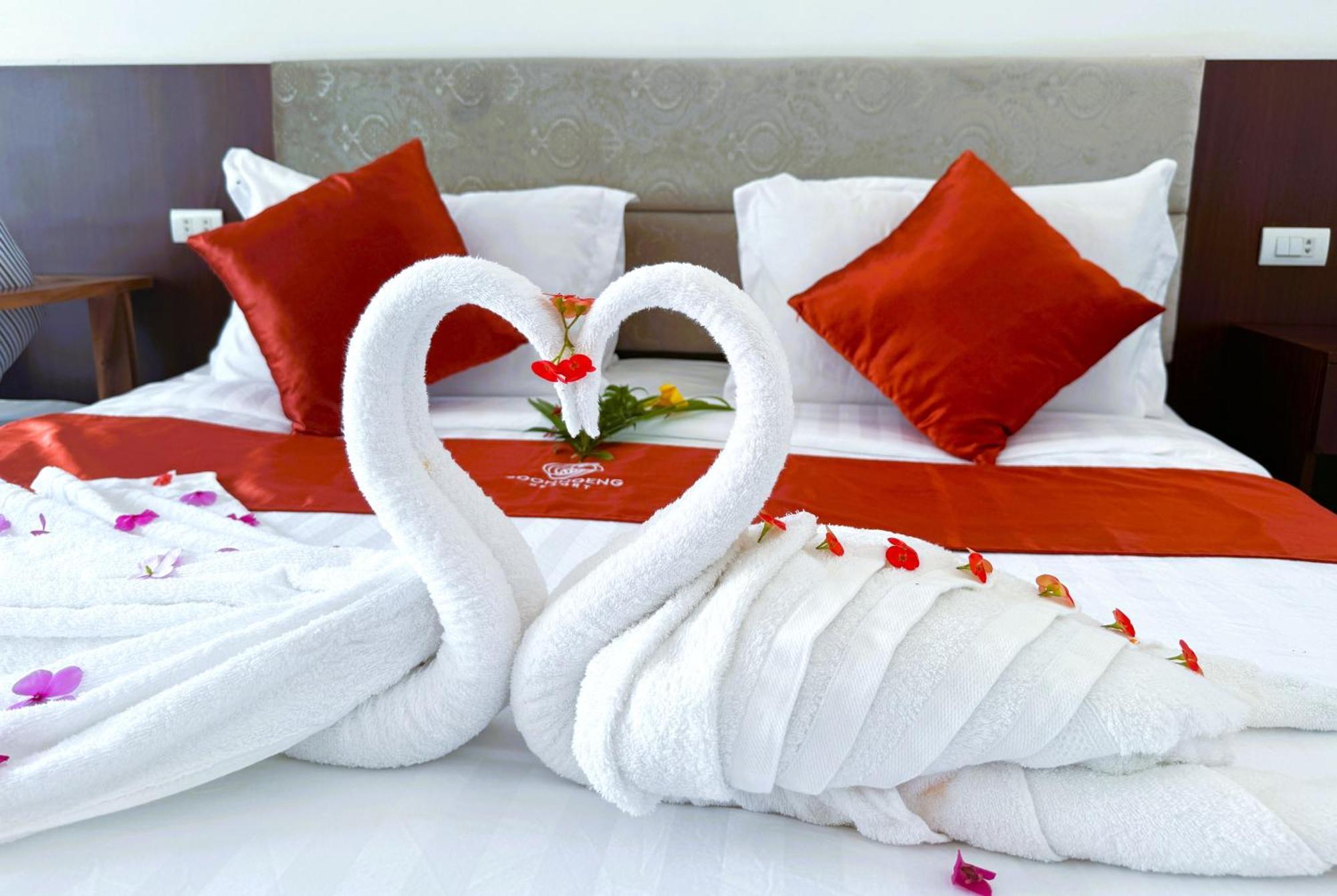 King Room Partial Sea View