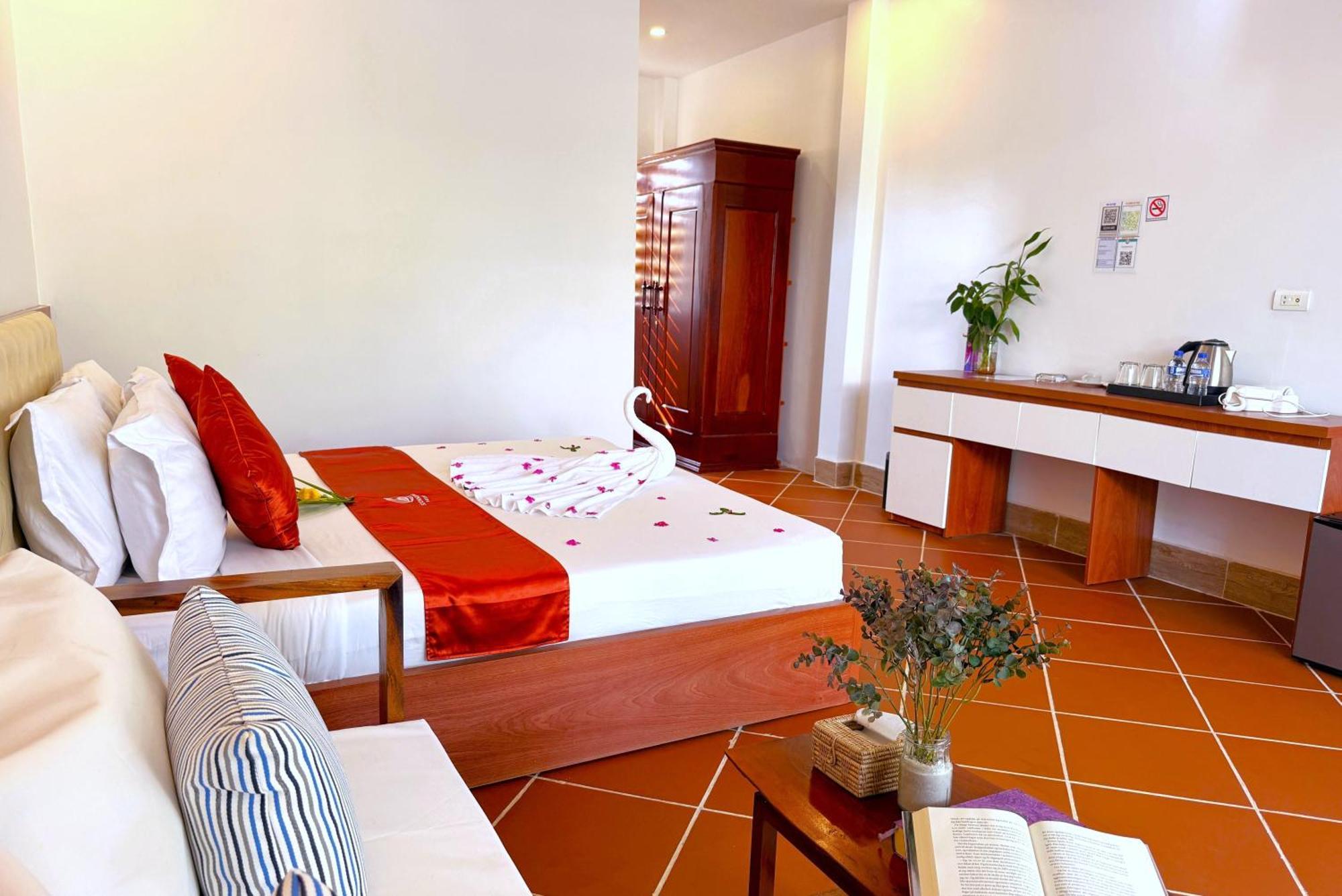 King Room Garden view
