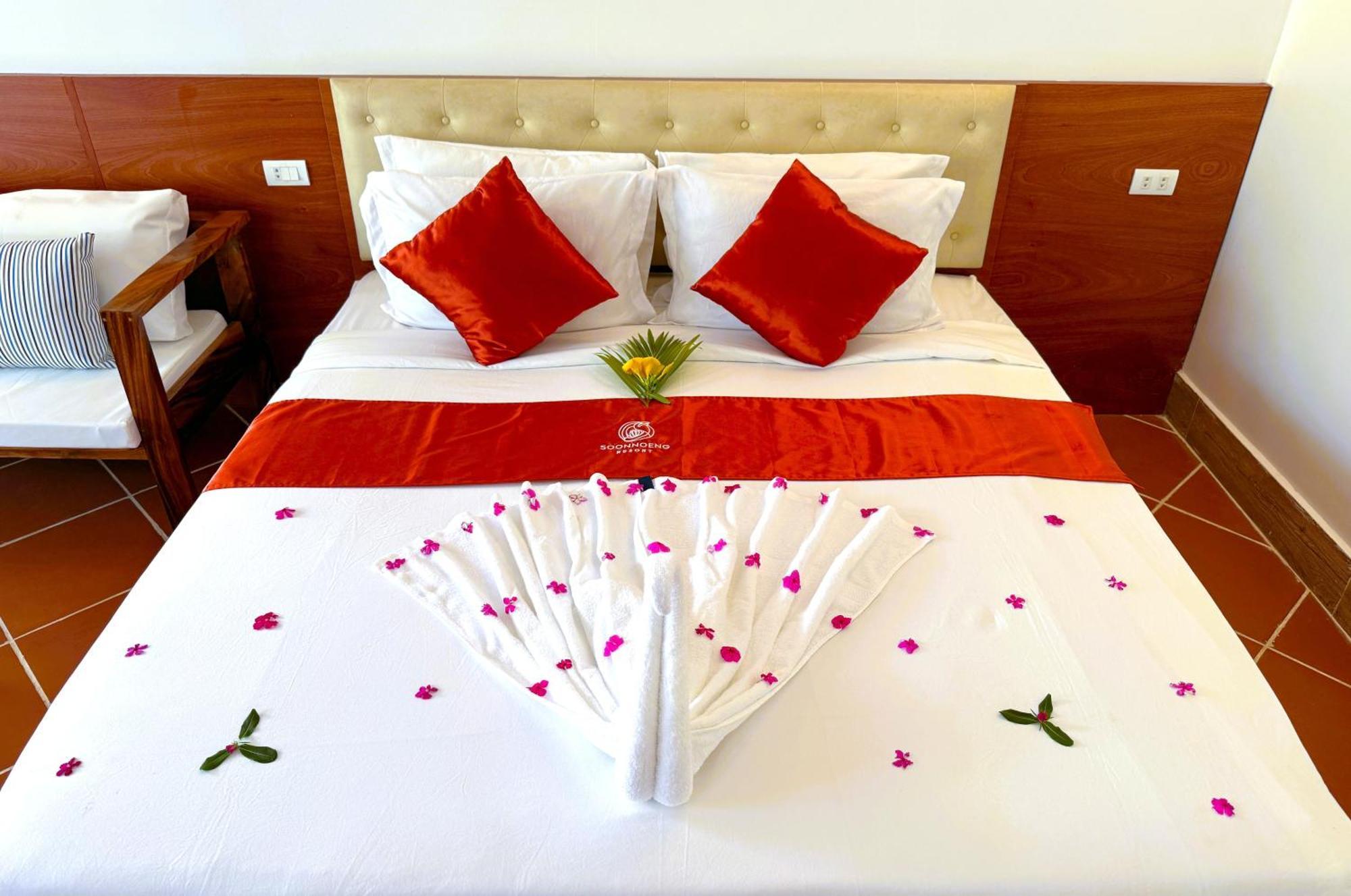 King Room Garden view