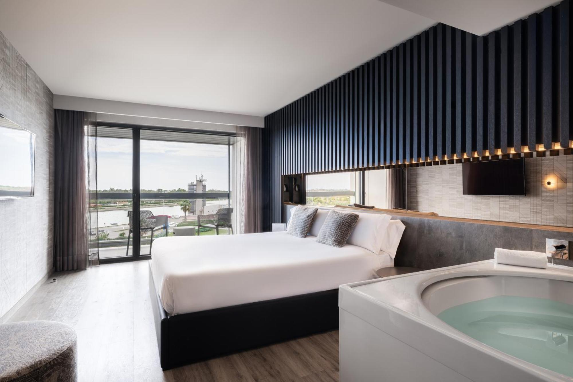 Suite Deluxe con bañera de hidromasaje