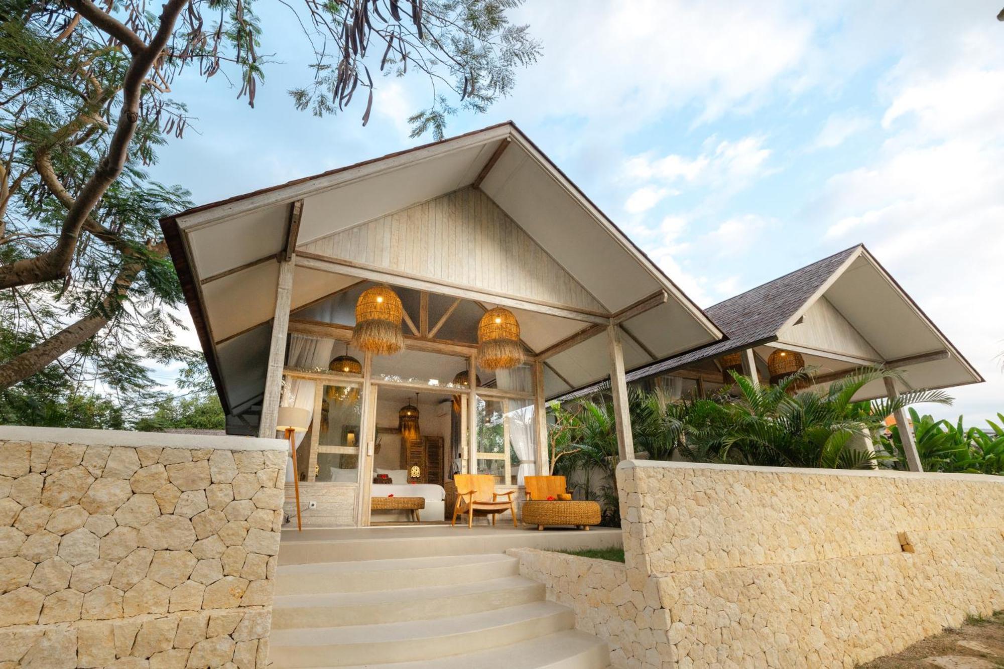 Pool View Lodge