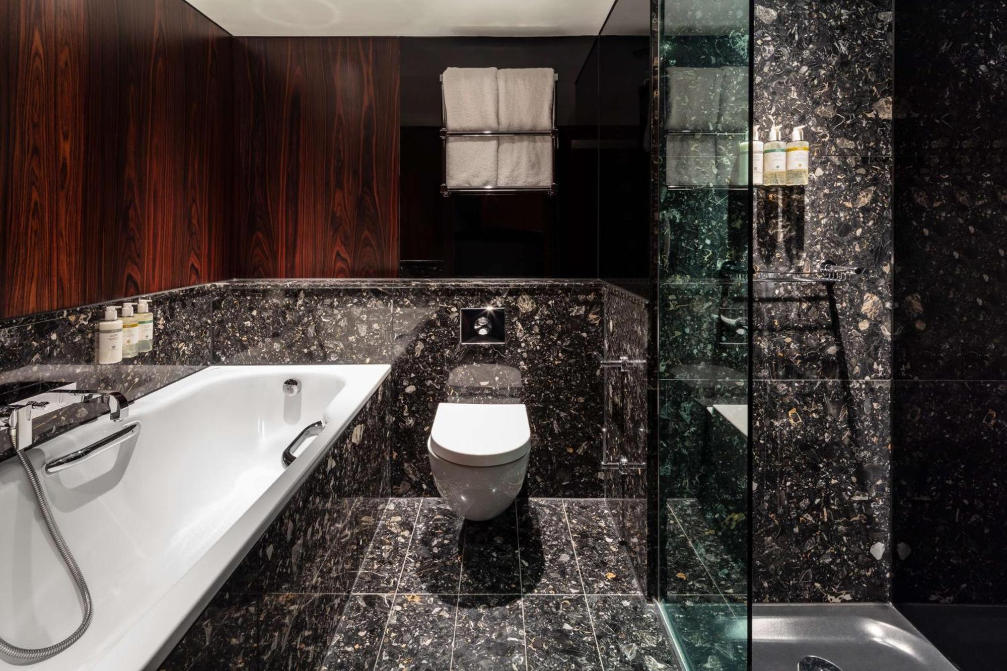 One-Bedroom Penthouse Suite