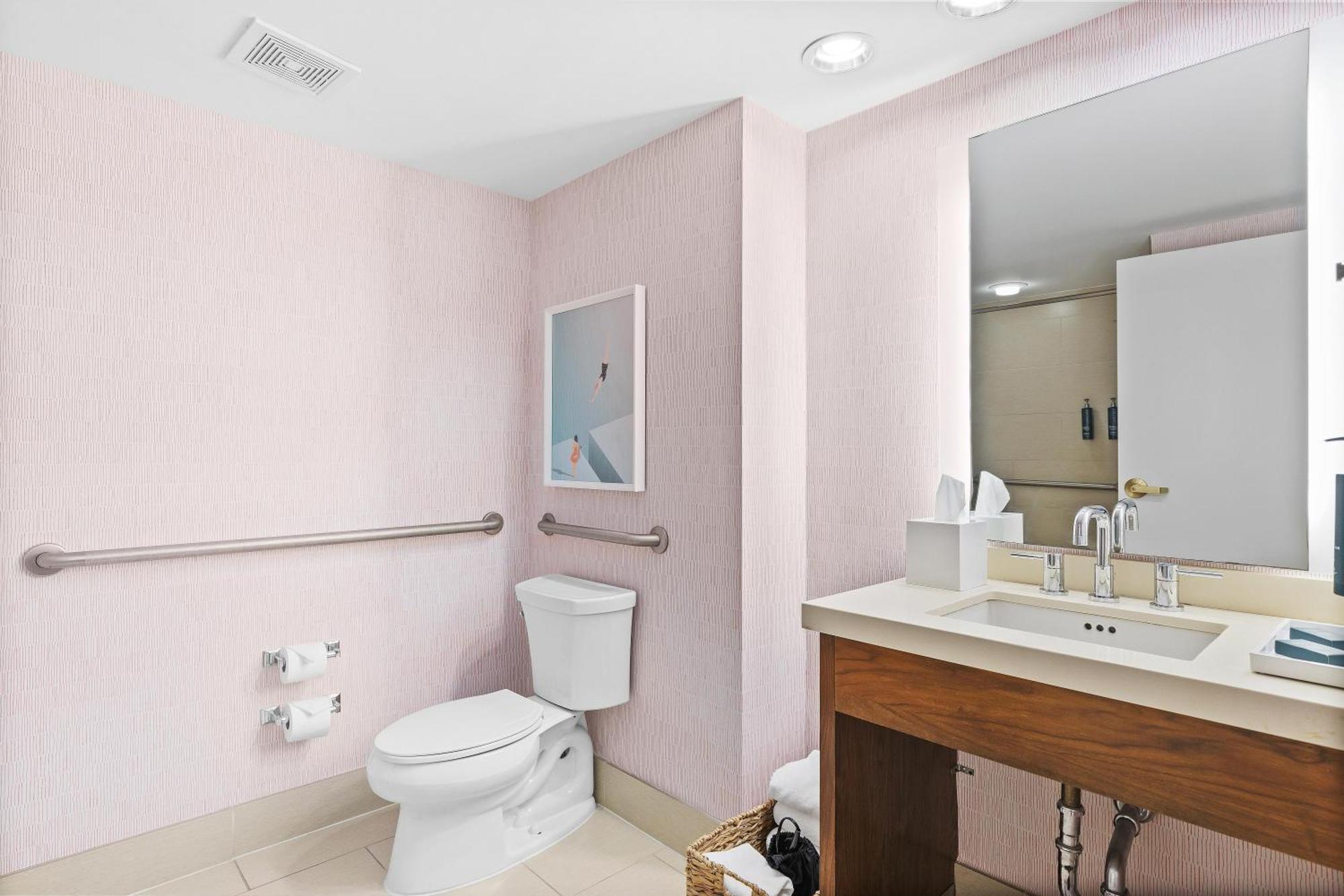 King Room with Roll-In Shower - Mobility and Hearing Access,1765823088:JPEG