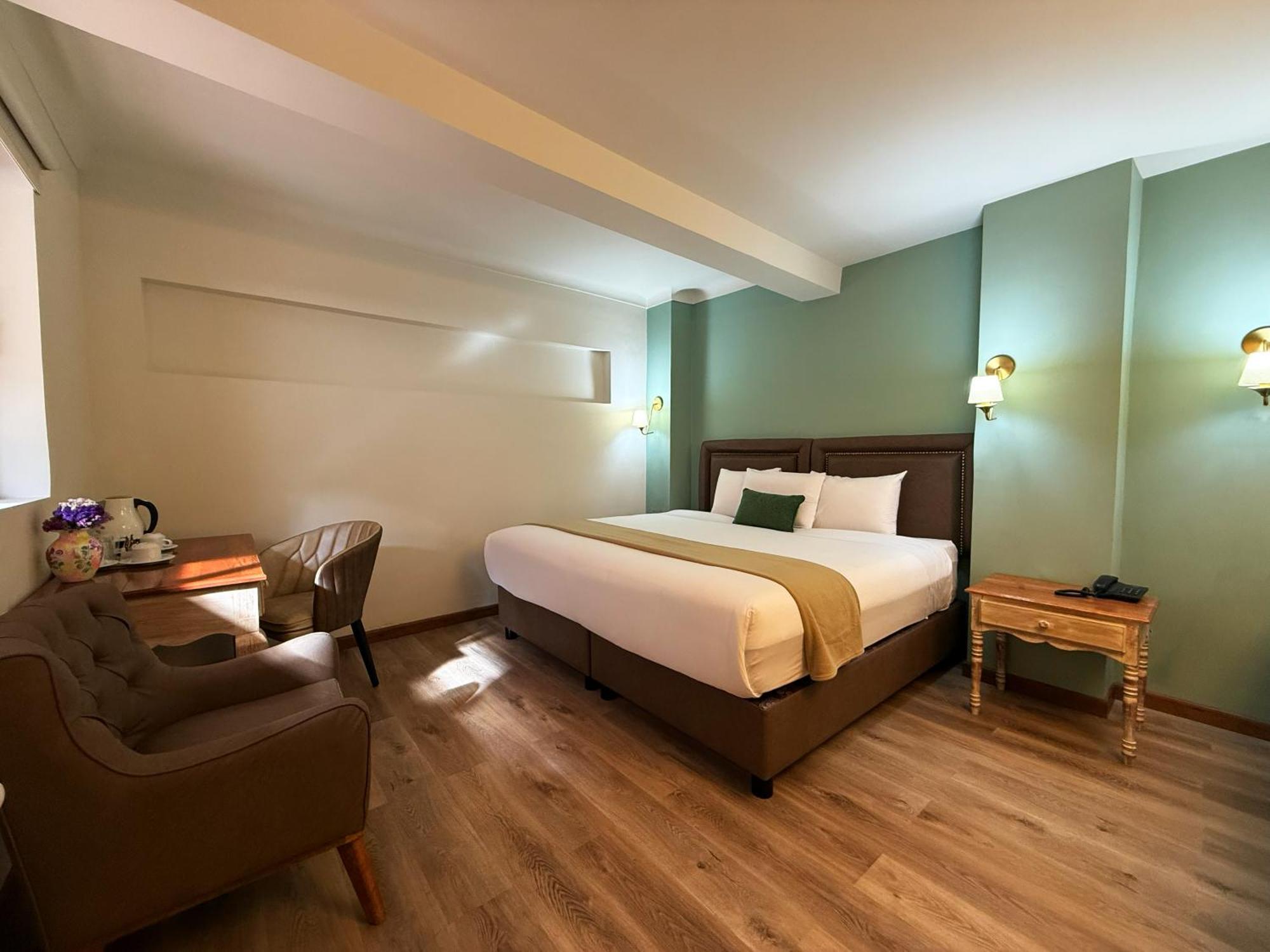 Quarto King com 2 Camas King-size
