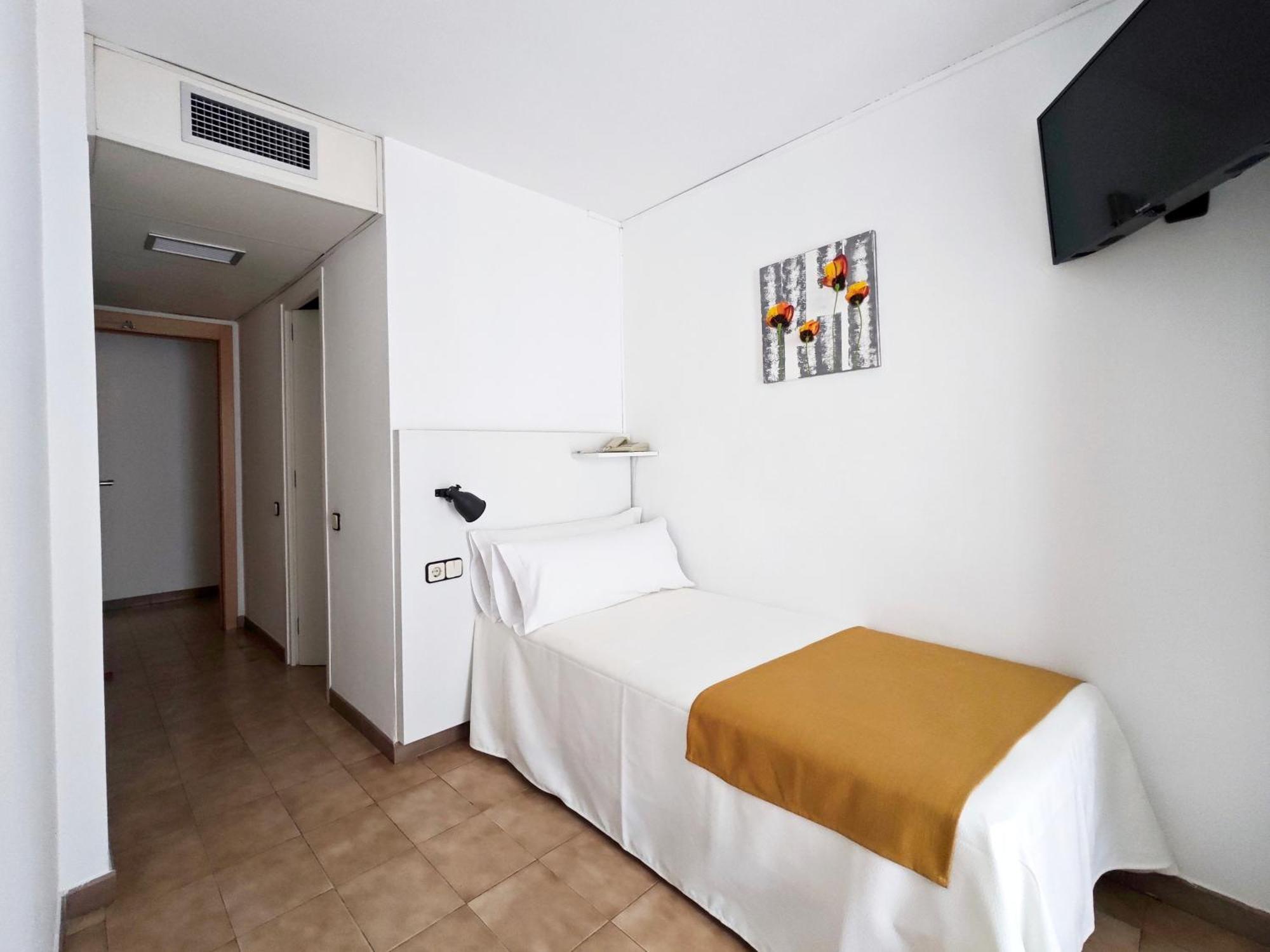 Single Room Balcony