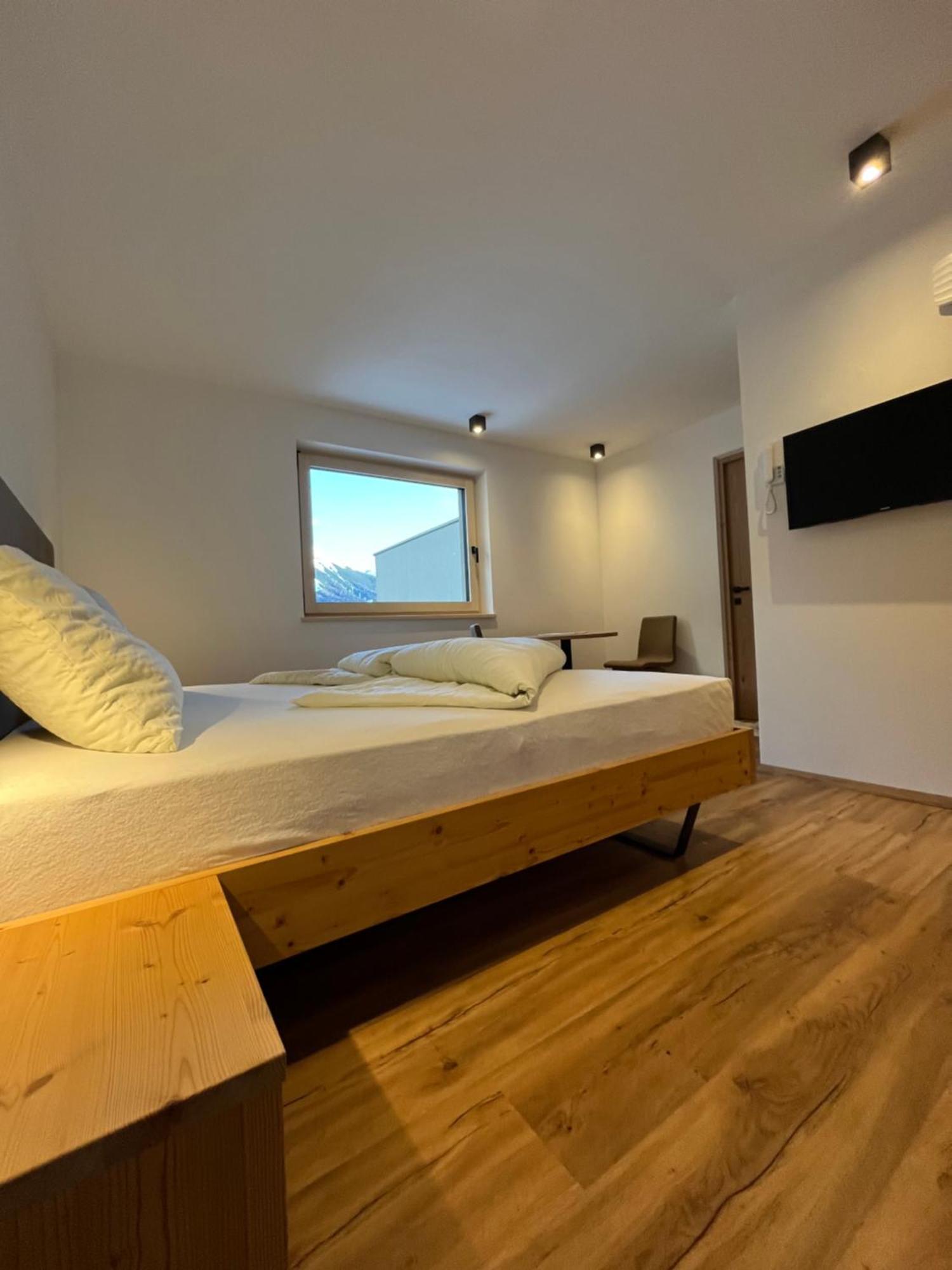 Double Room Mountain View