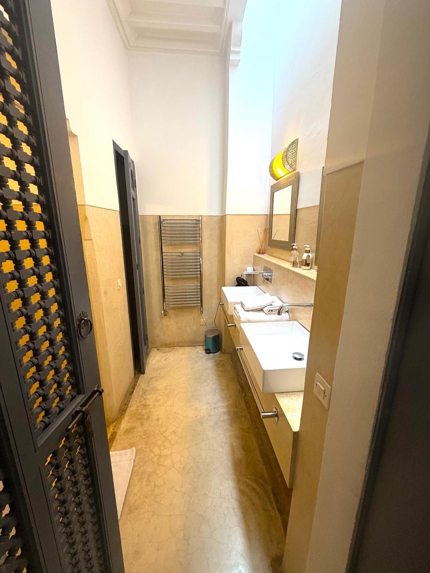 Quarto Deluxe com Cama de Casal ou 2 de Solteiro