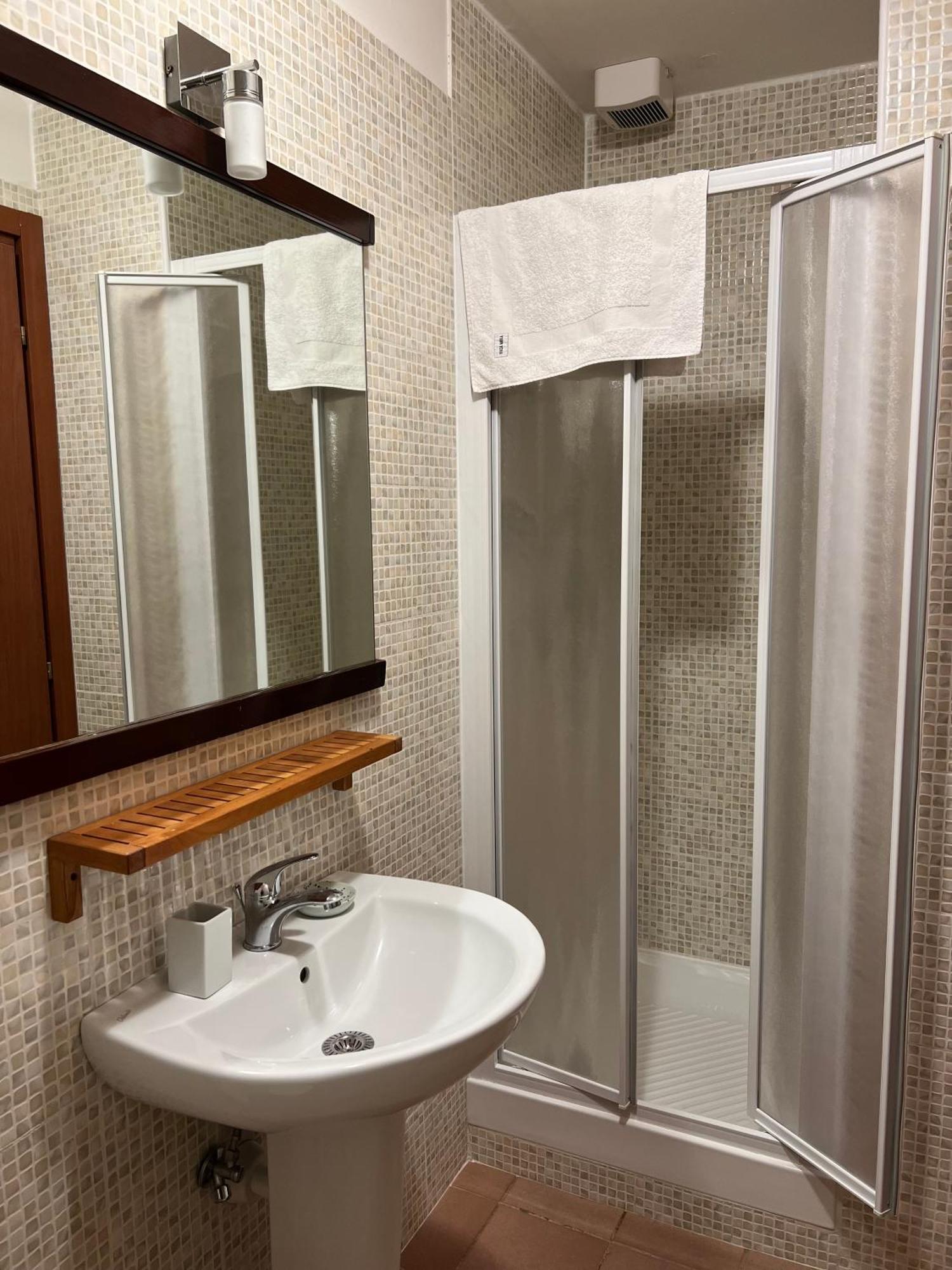 Double Room Private Bathroom
