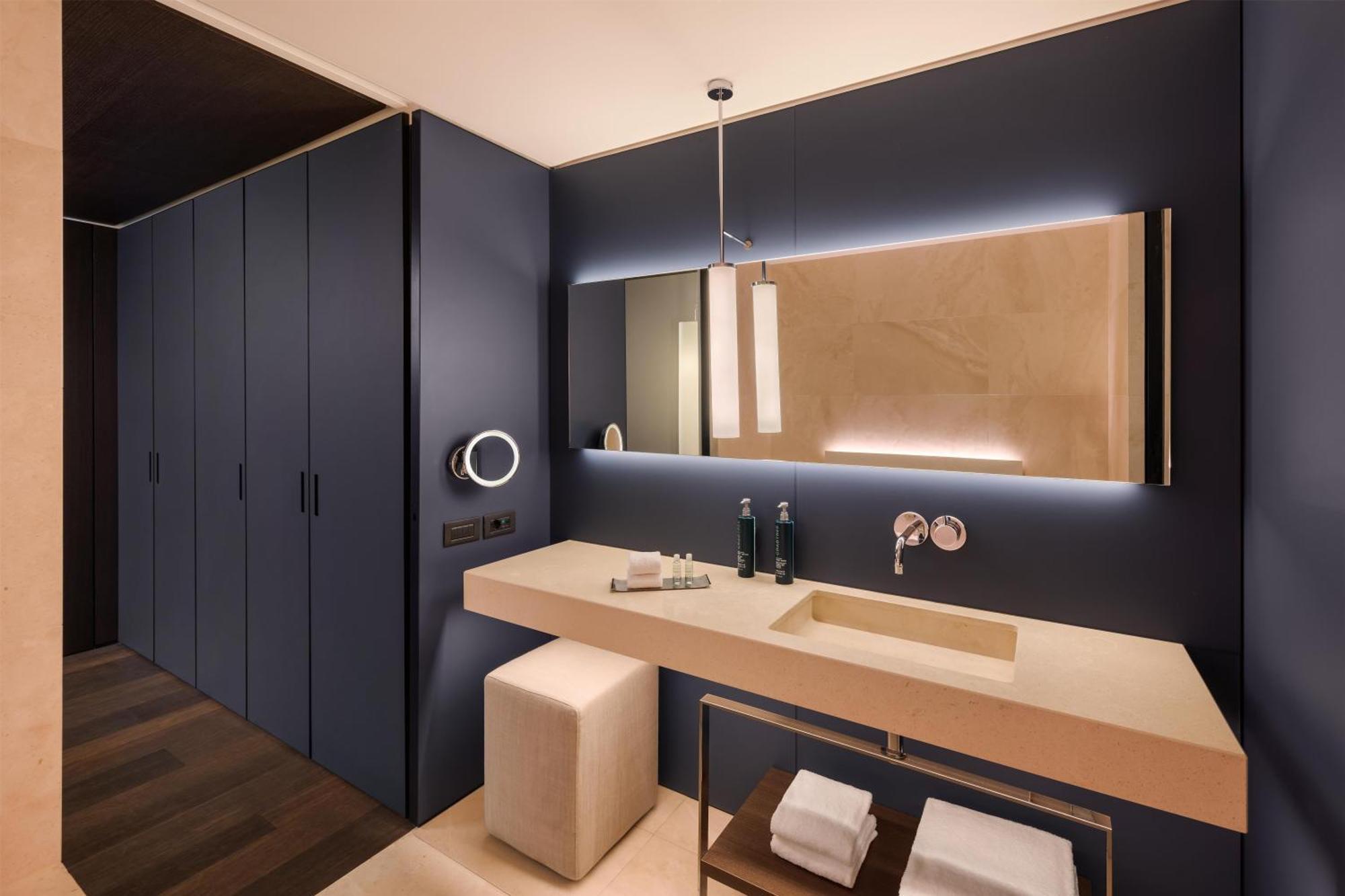 King Guest Room