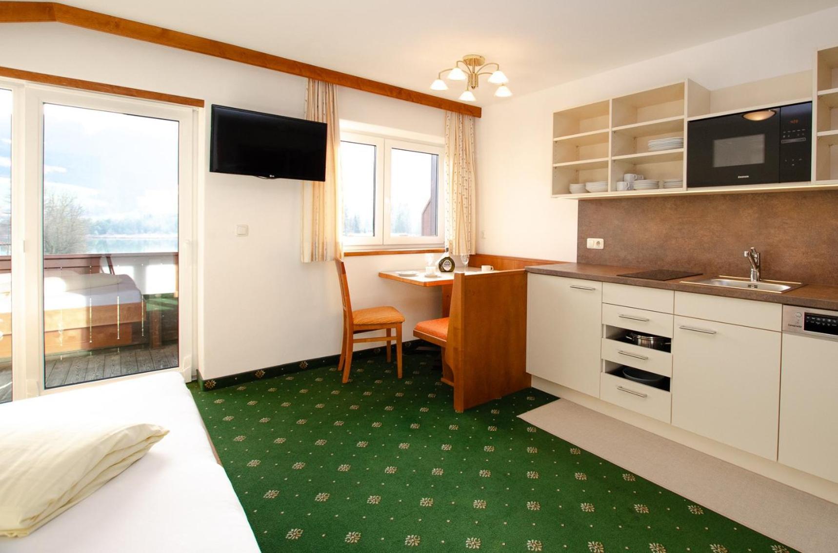 Studio Apartment One Double Bed